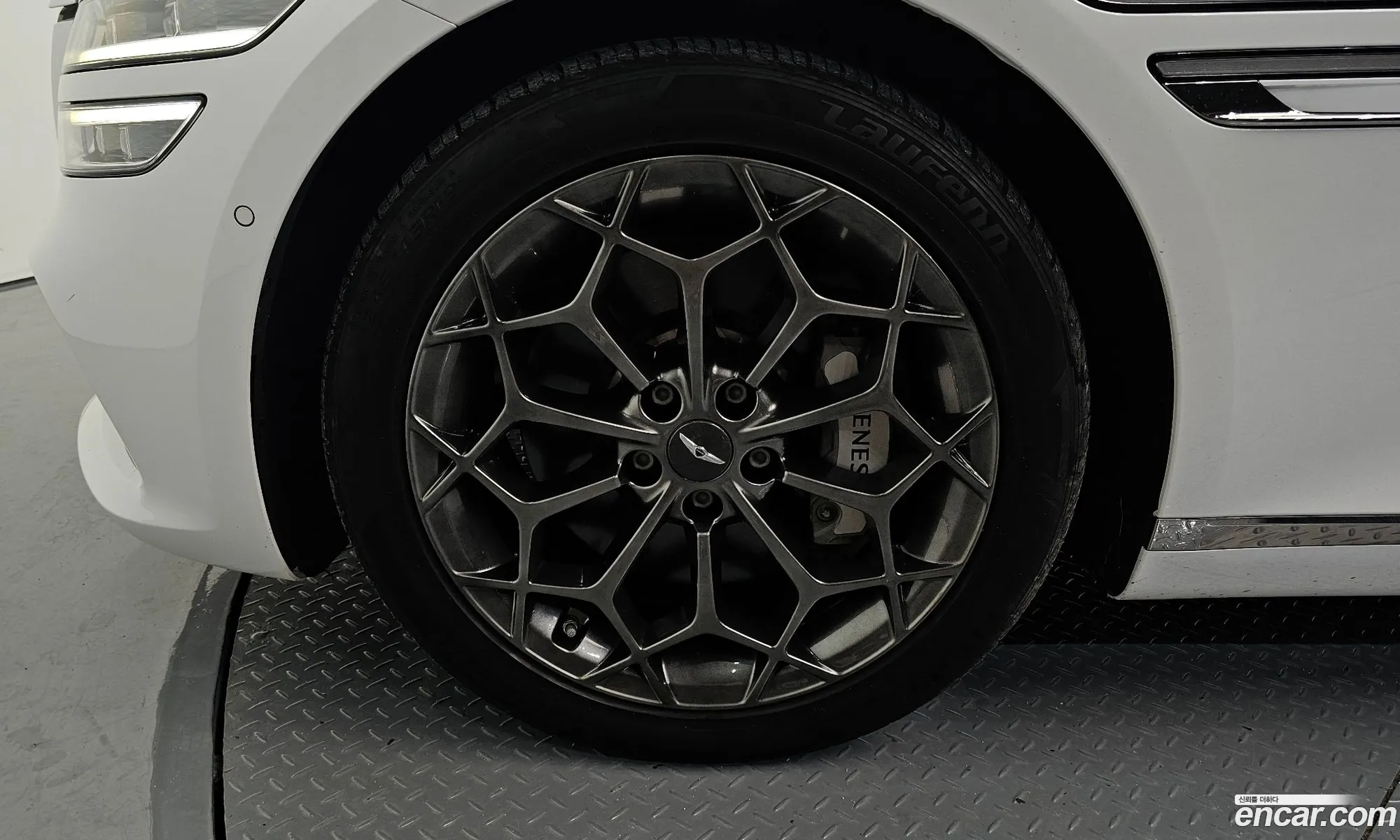 Genesis G80 2022 — 15