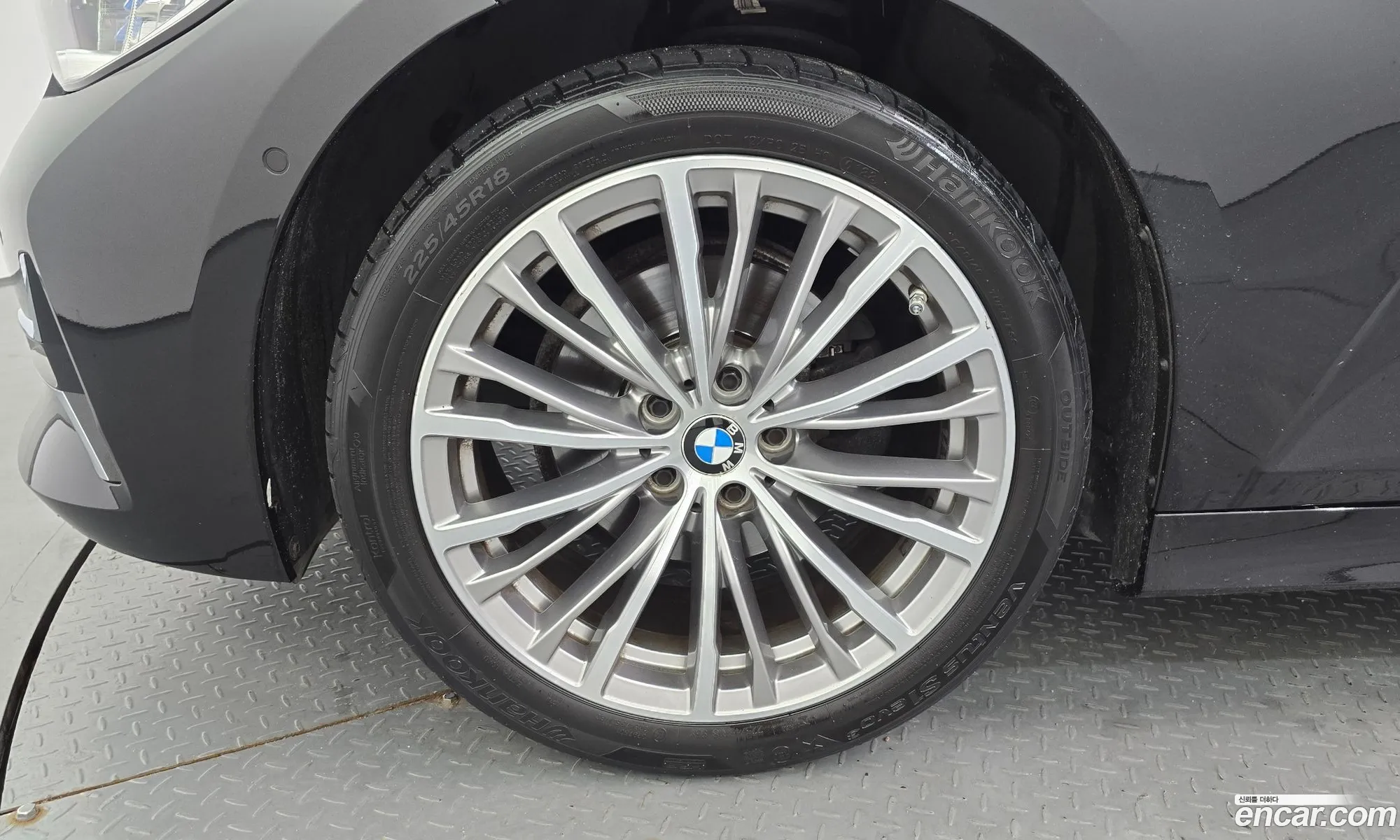 BMW 3 Series 2022 — 10