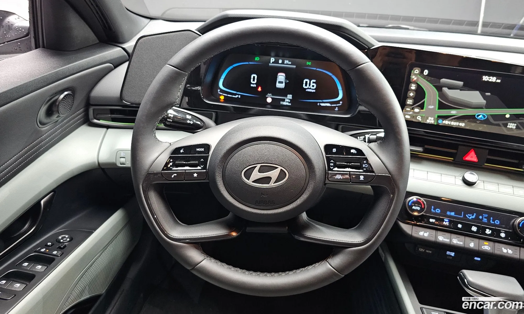 Hyundai Elantra 2025 — 20