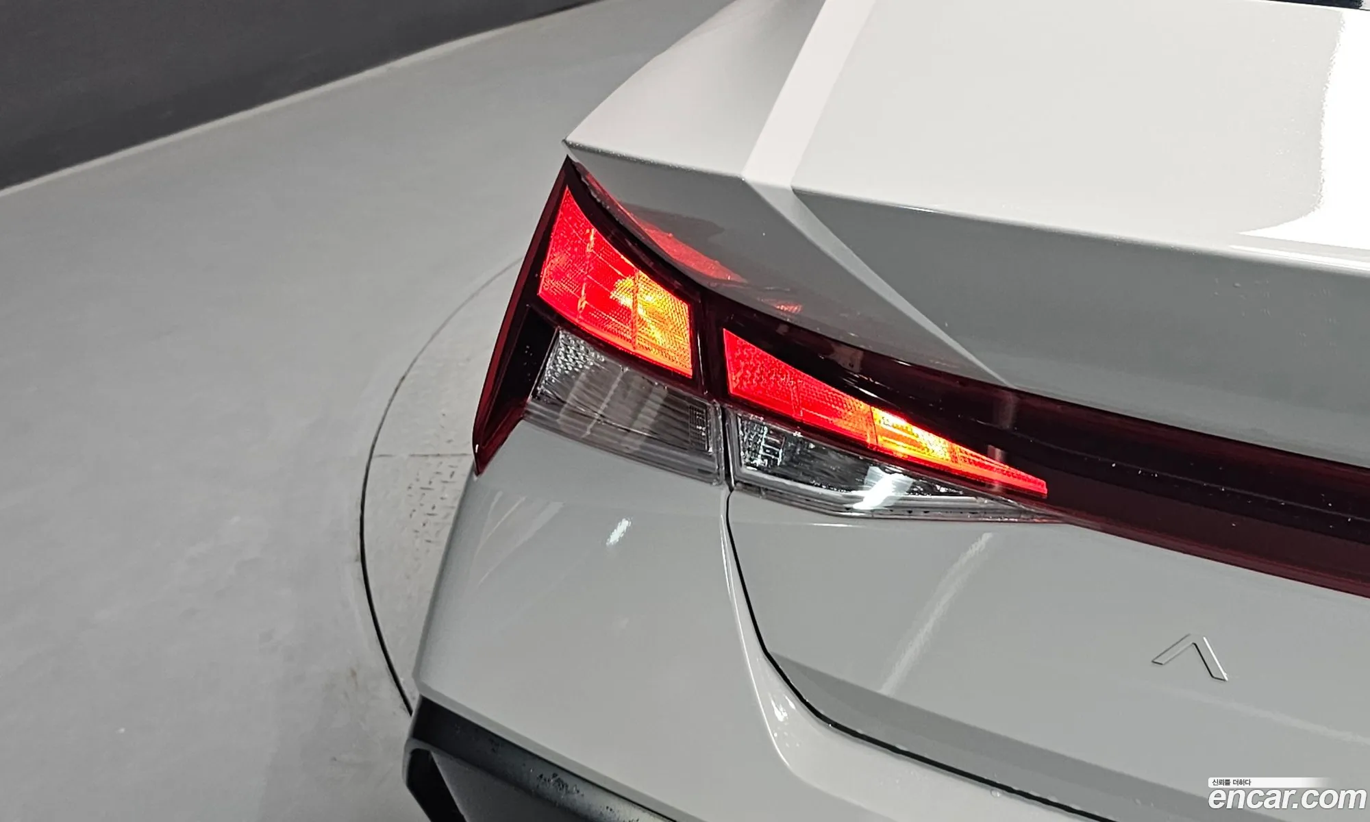 Hyundai Elantra 2025 — 25