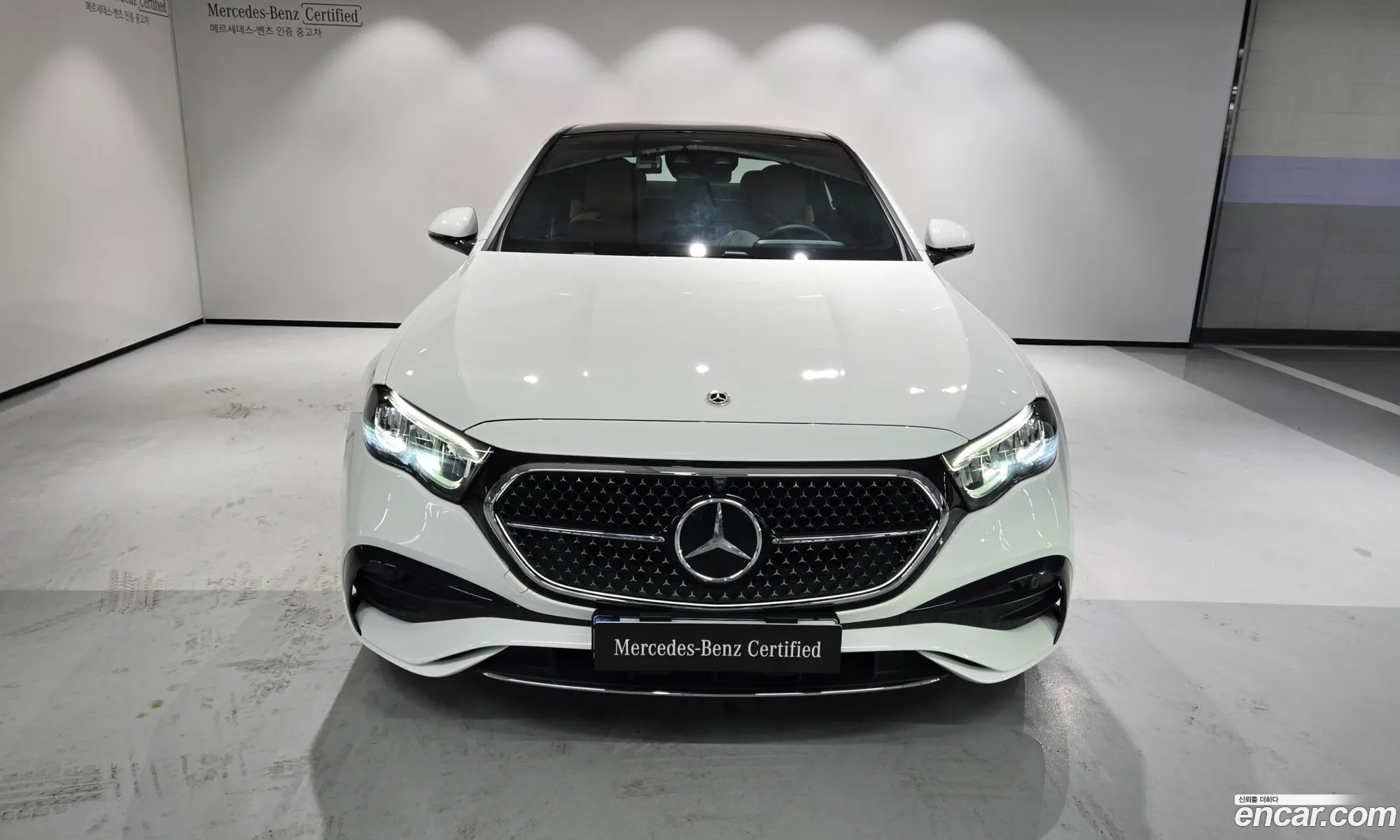 Mercedes-Benz E-Class W214 2025 — 10