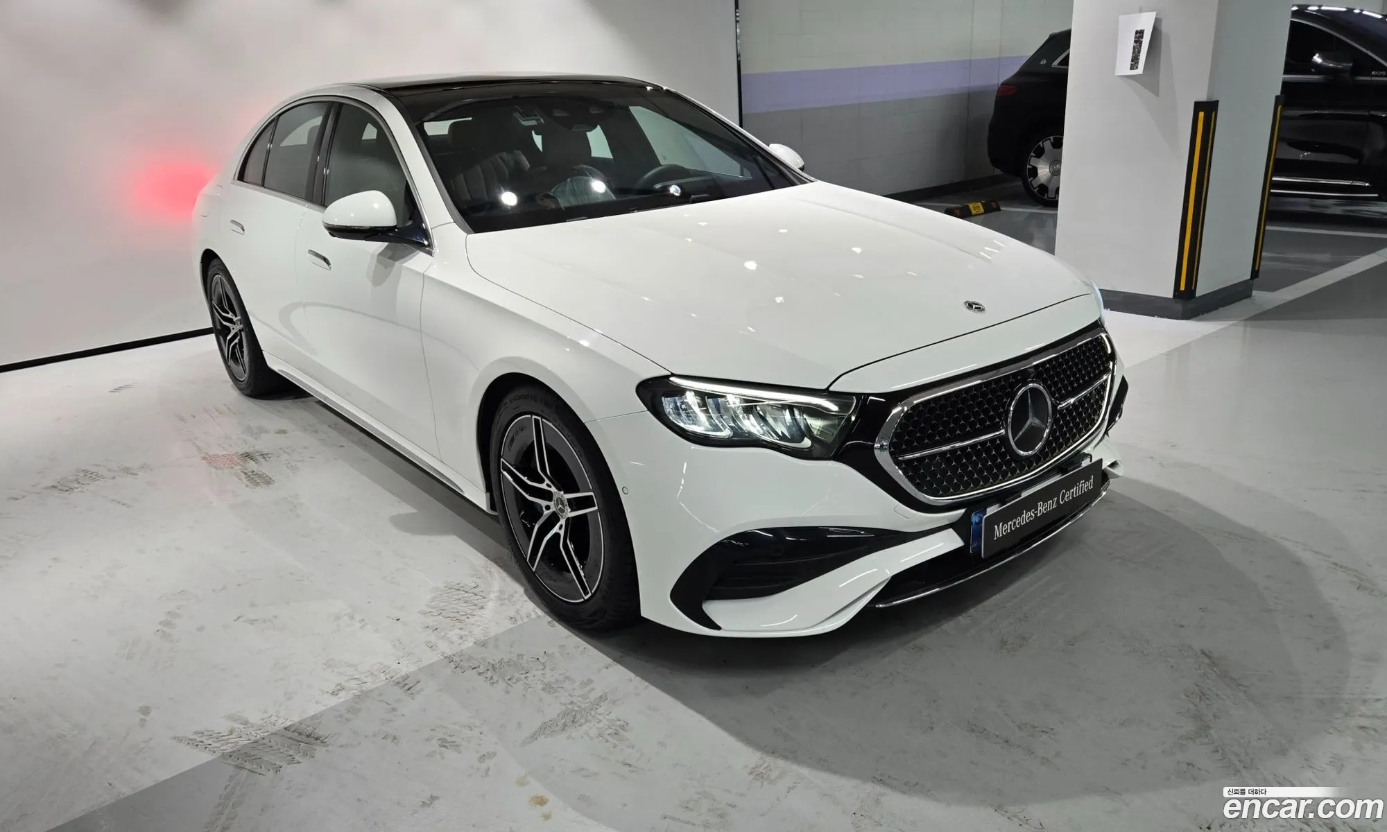 Mercedes-Benz E-Class W214 2025 — 12