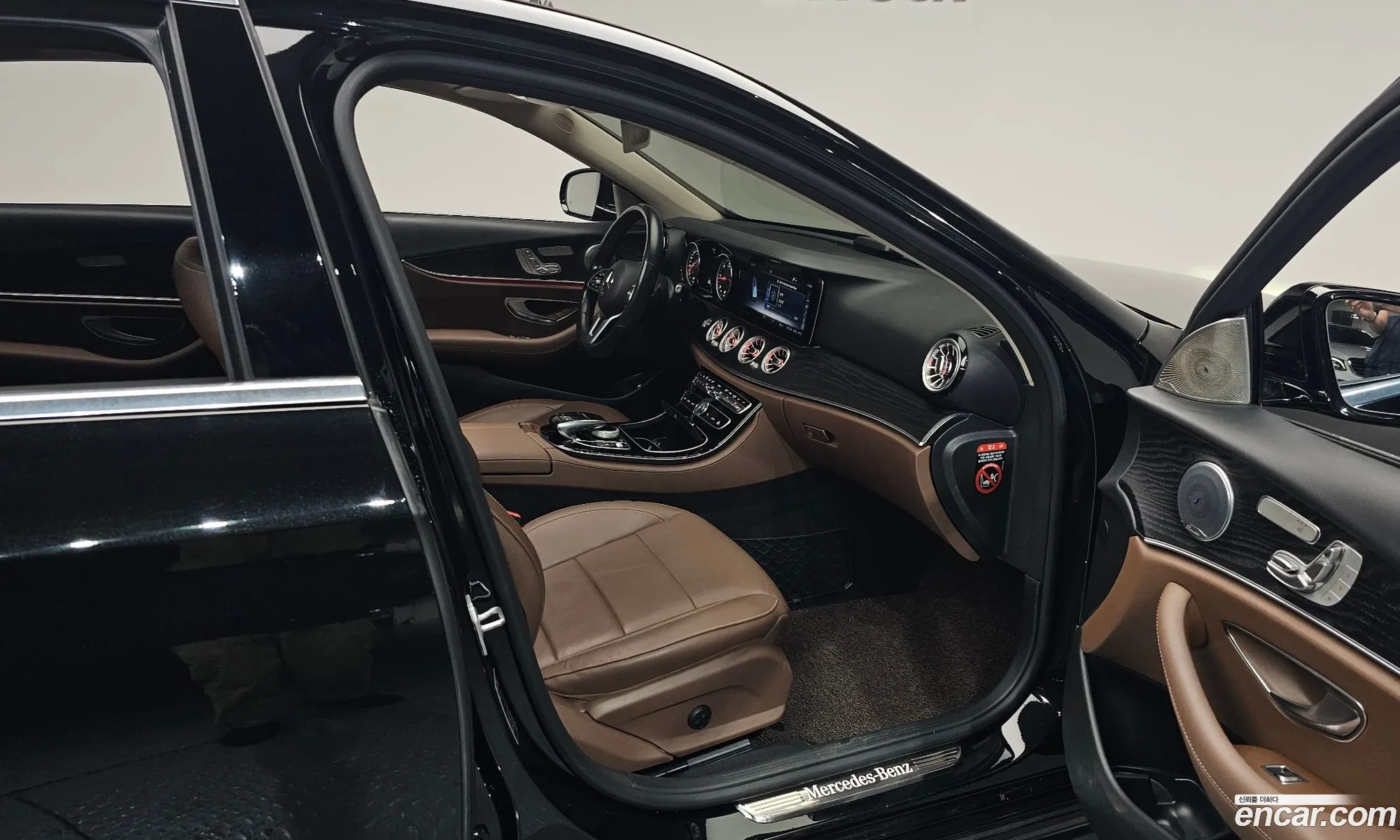 Mercedes-Benz E-Class W213 2020 — 9