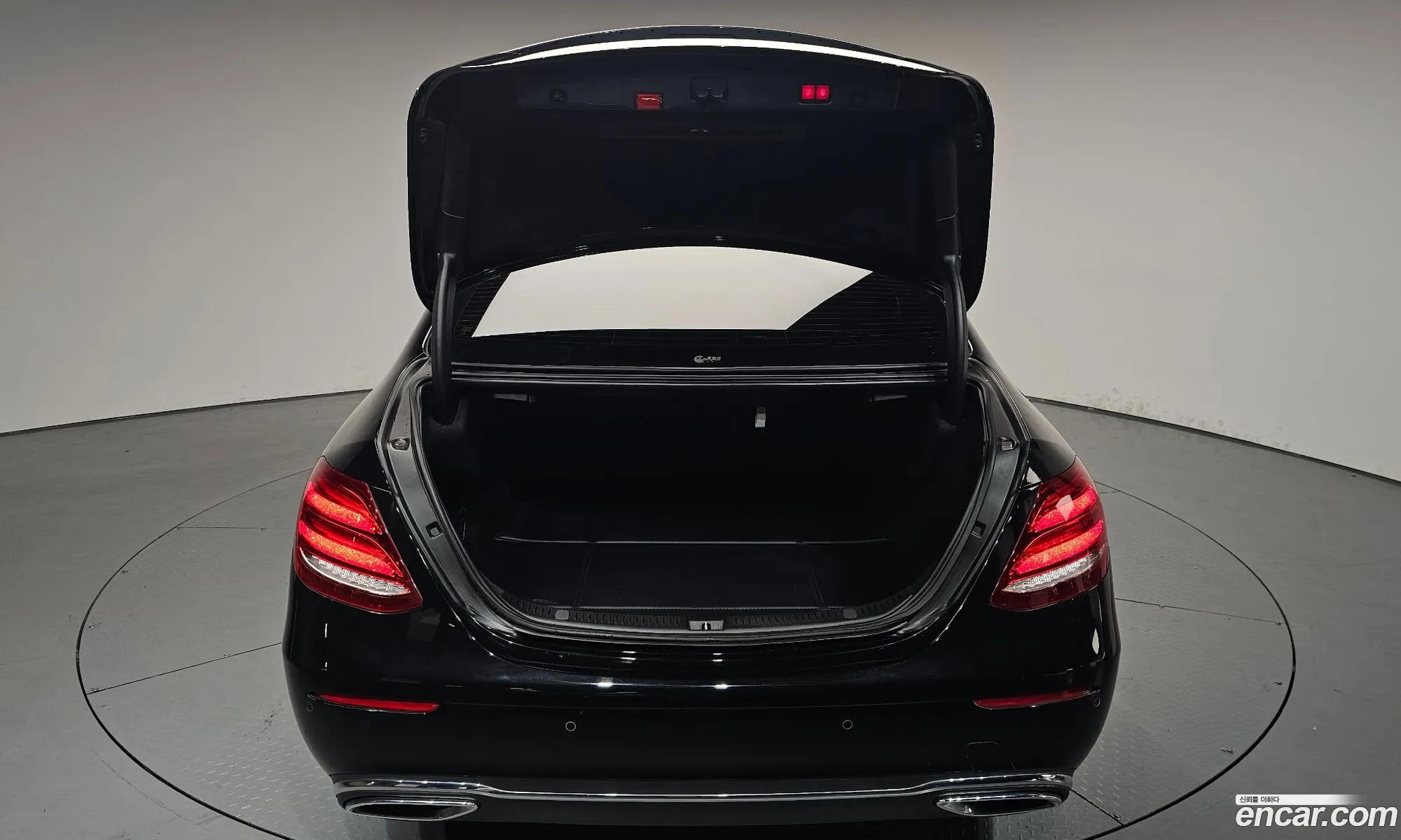 Mercedes-Benz E-Class W213 2020 — 3