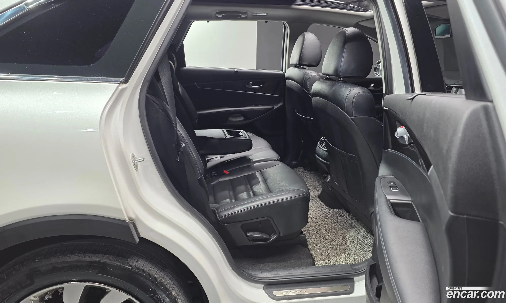 Kia Sorento 2018 KNAPK81BDKA488952 — 12