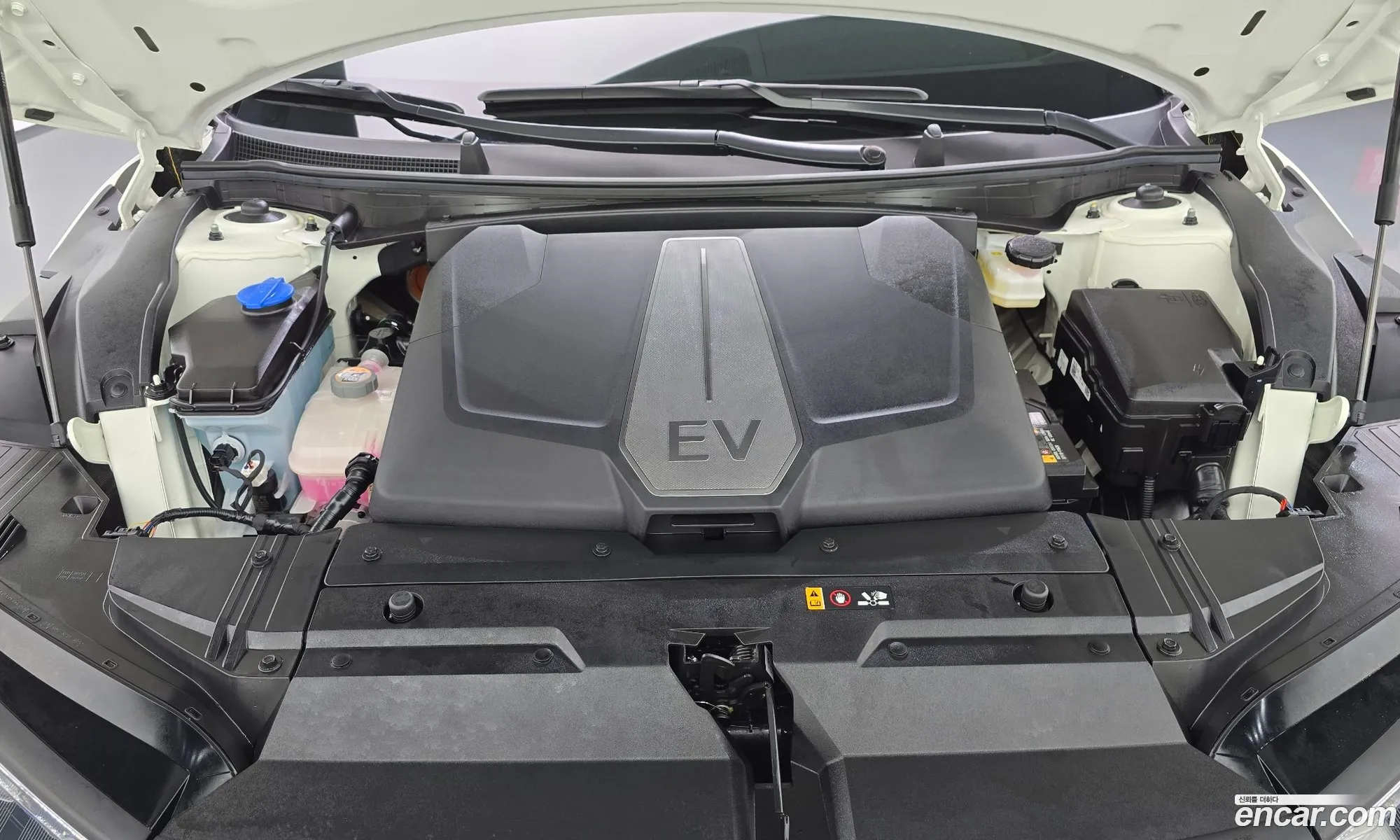 Kia EV6 2023 — 22