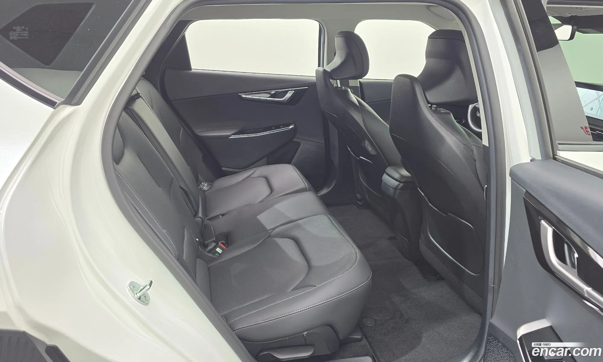 Kia EV6 2023 — 25