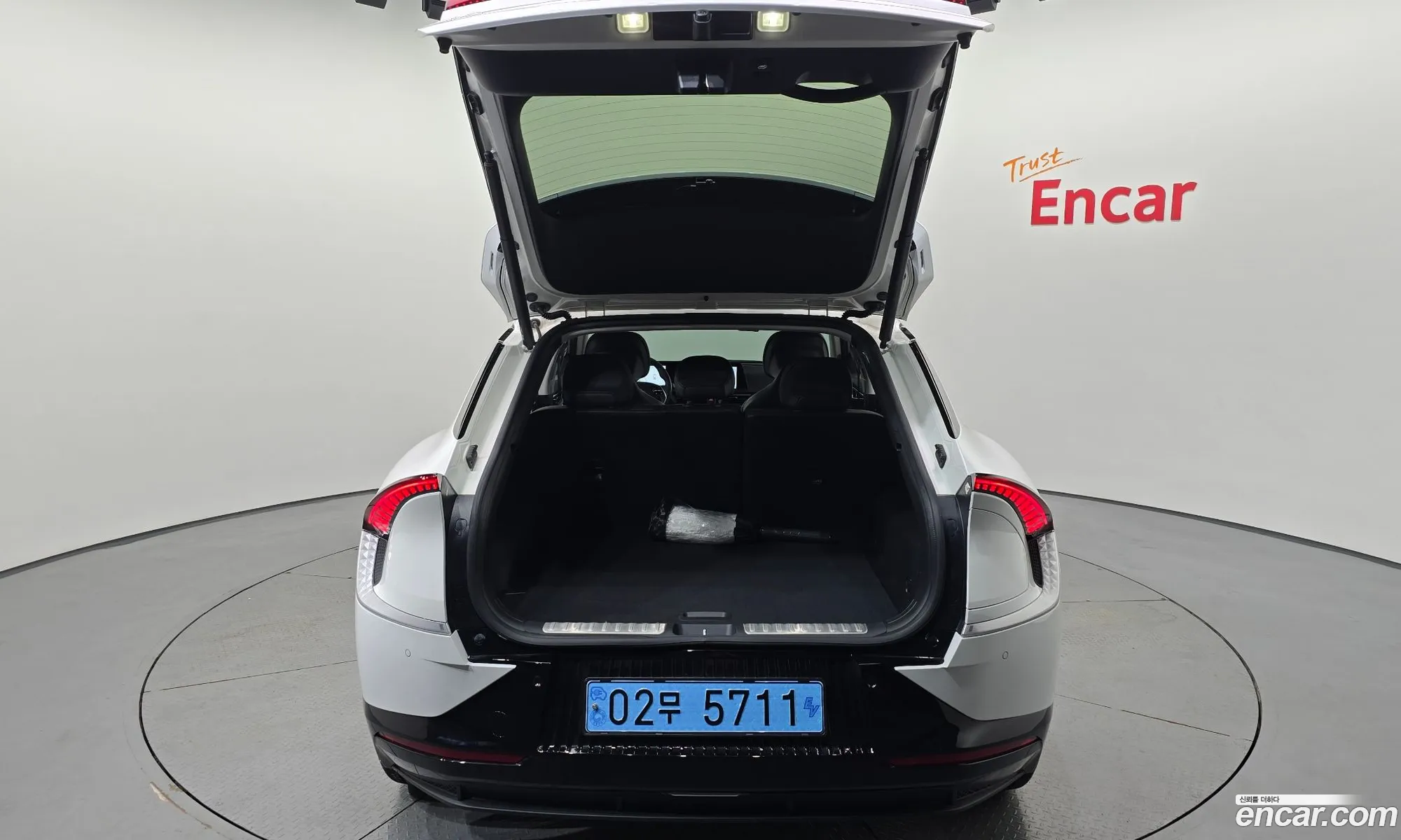 Kia EV6 2023 — 36