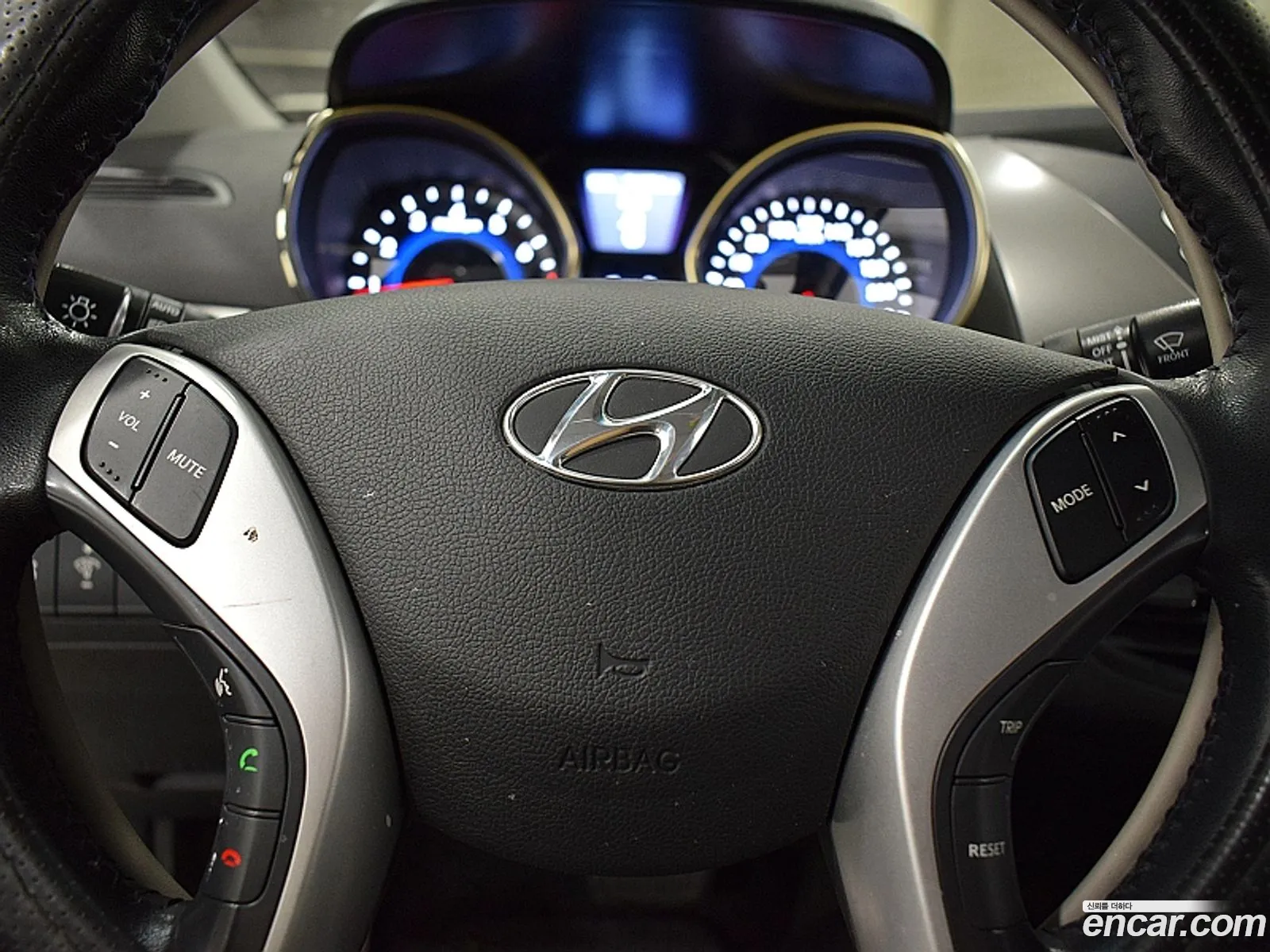 Hyundai Elantra MD 2010 — 2