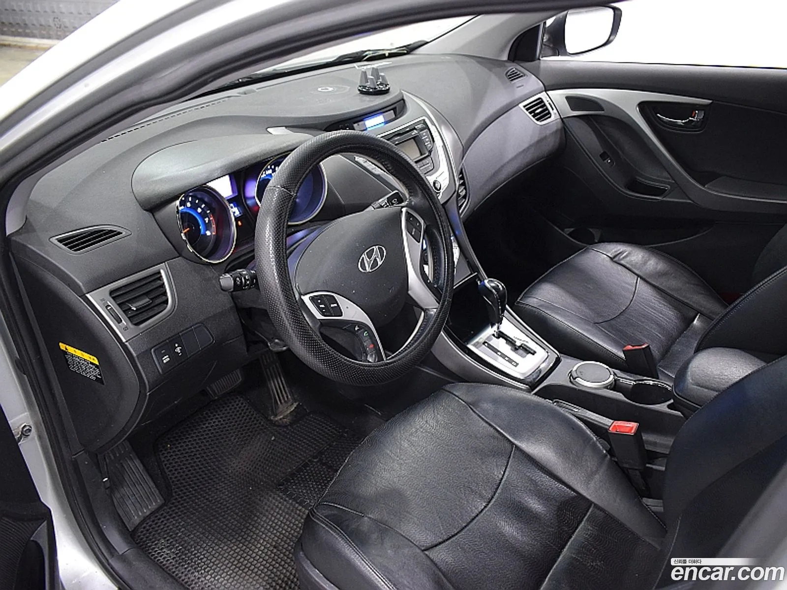 Hyundai Elantra MD 2010 — 11