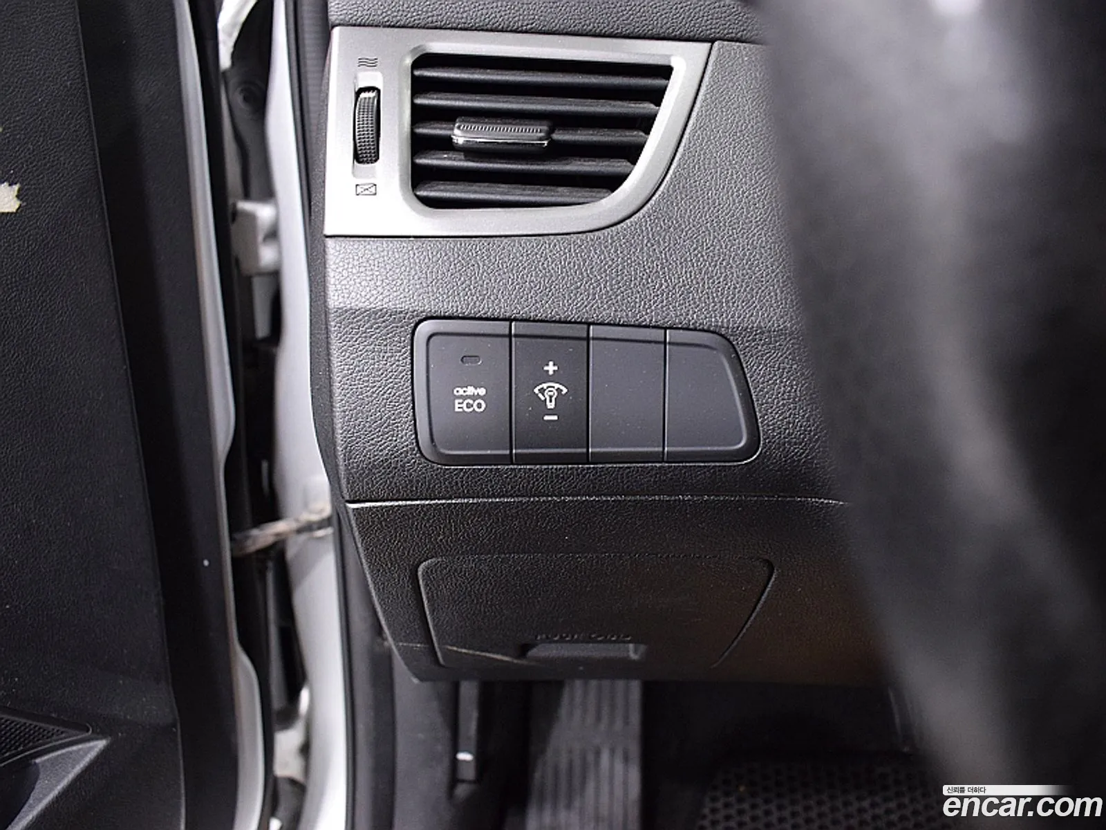 Hyundai Elantra MD 2010 — 12