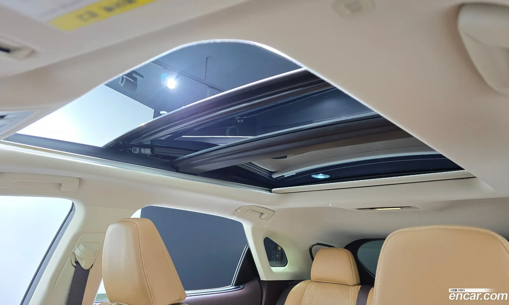 Lexus RX450h 2018 — 24