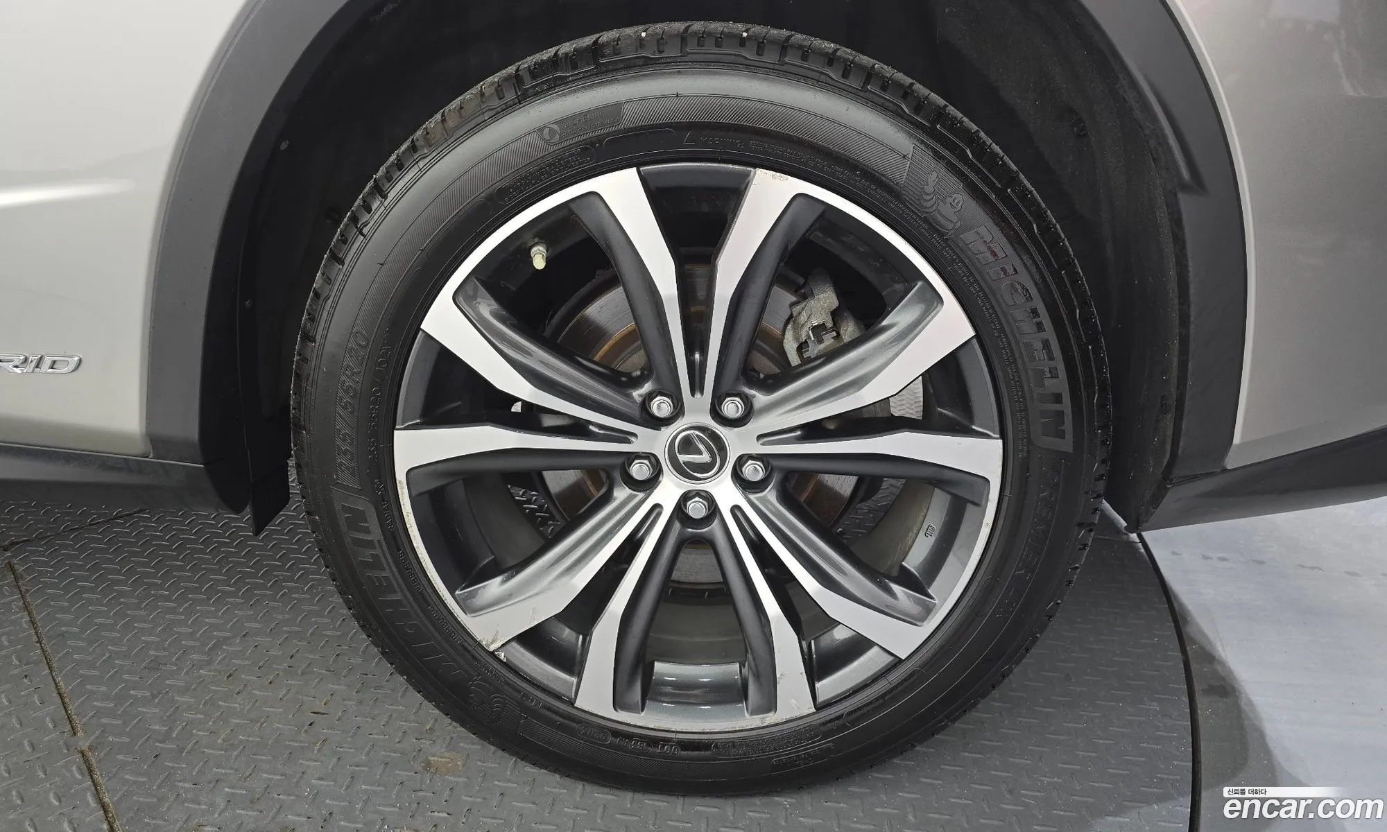 Lexus RX450h 2018 — 13