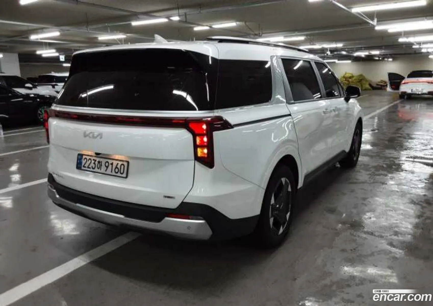 Kia Carnival 2024 — 7