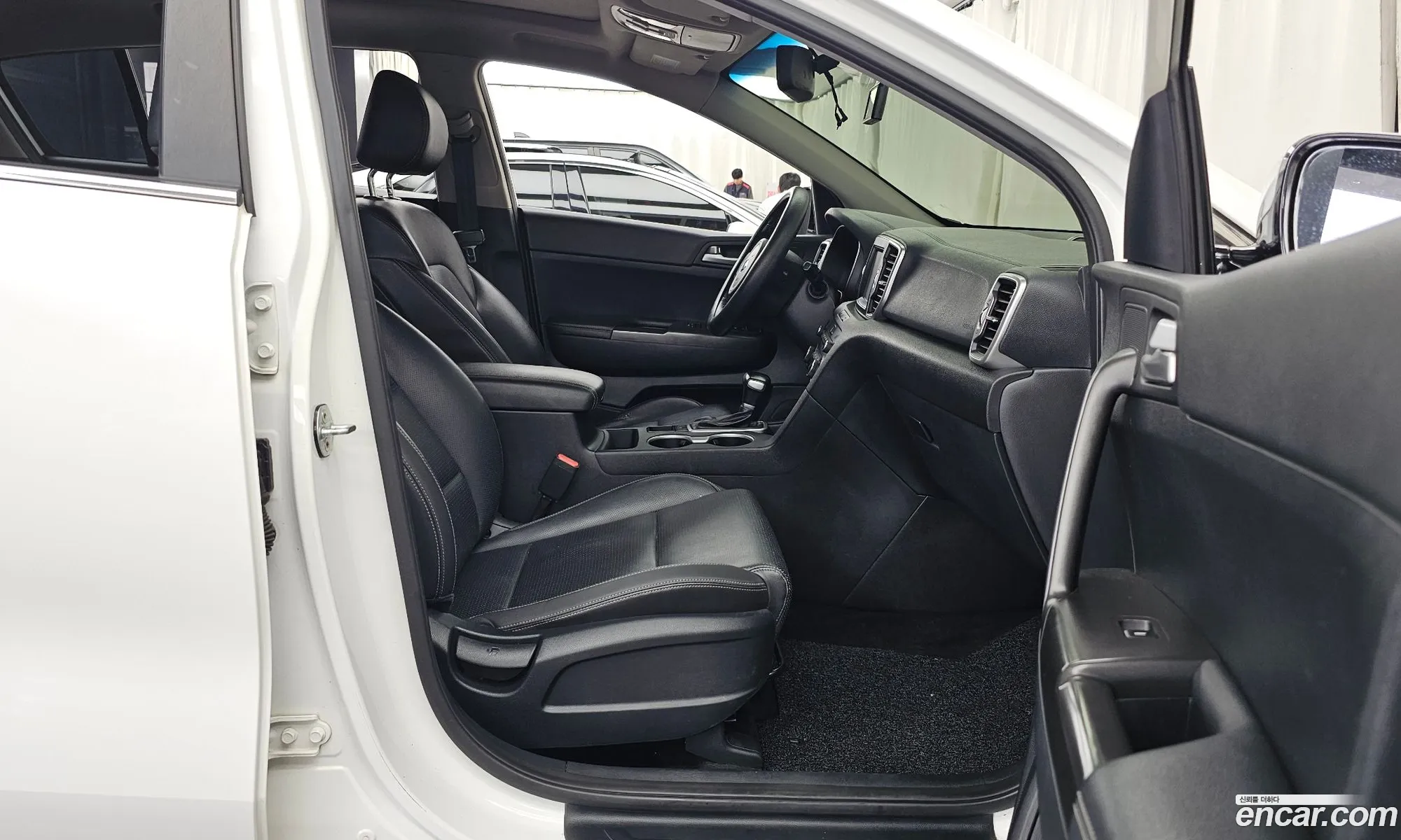 Kia Sportage 2016 — 17