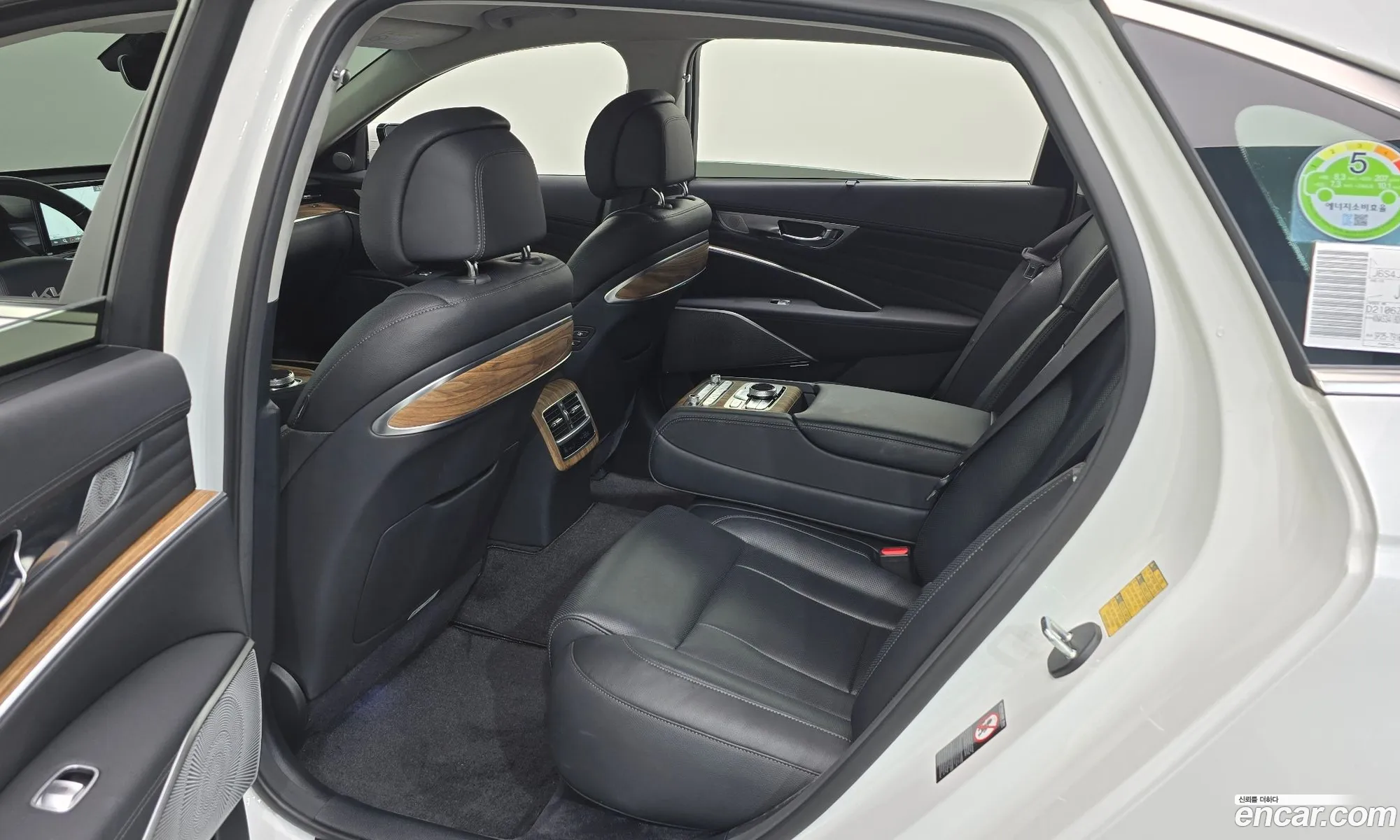 Kia K9 2022 KNAS3418DNS040352 — 37