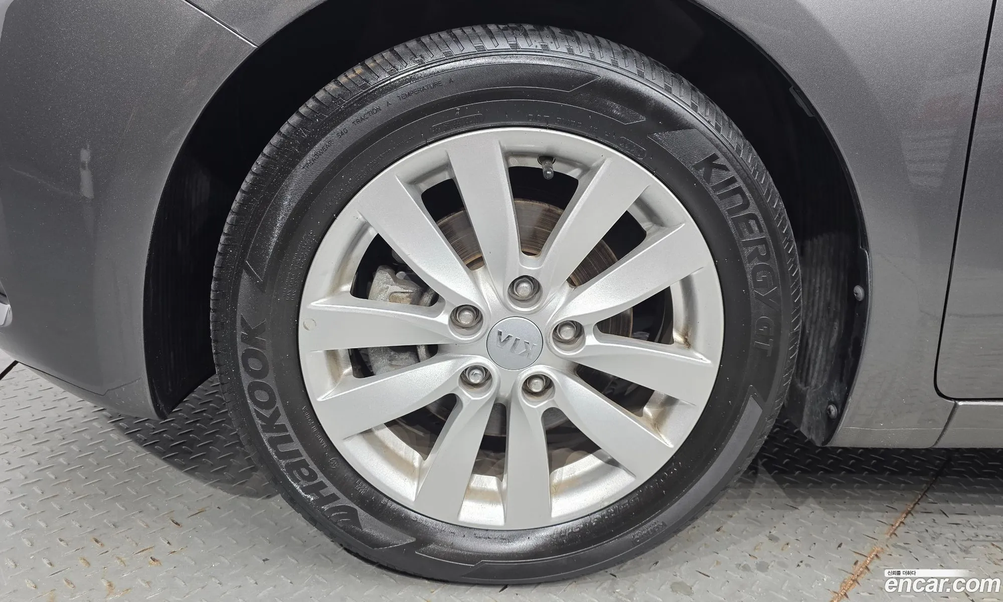 Kia K3 2013 KNAFK412BDA083923 — 8