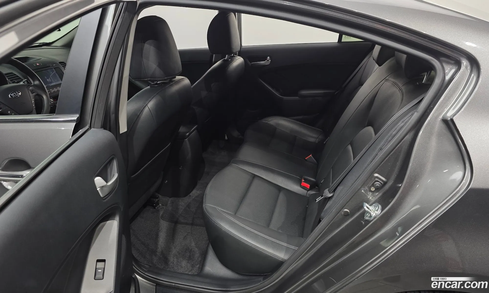 Kia K3 2013 KNAFK412BDA083923 — 9