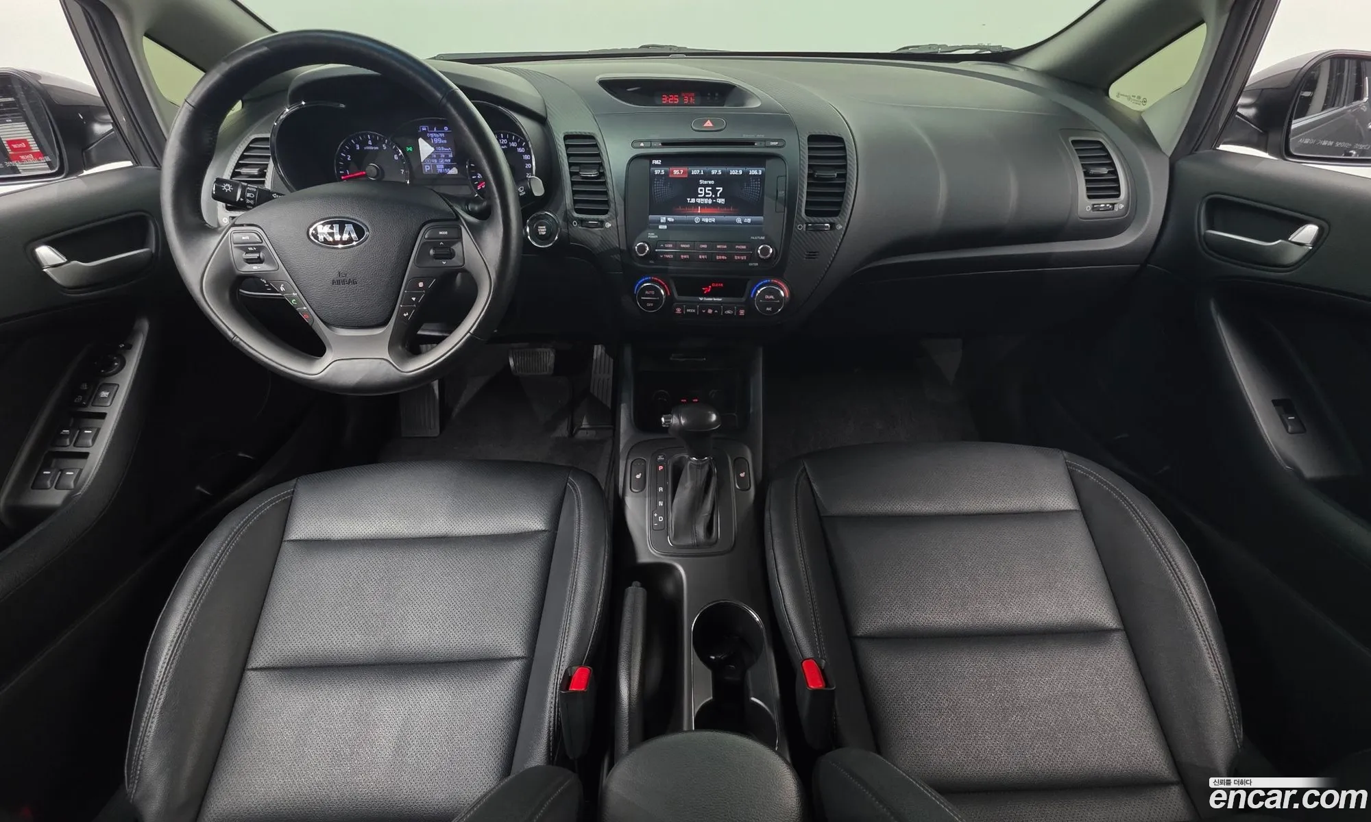 Kia K3 2013 KNAFK412BDA083923 — 11