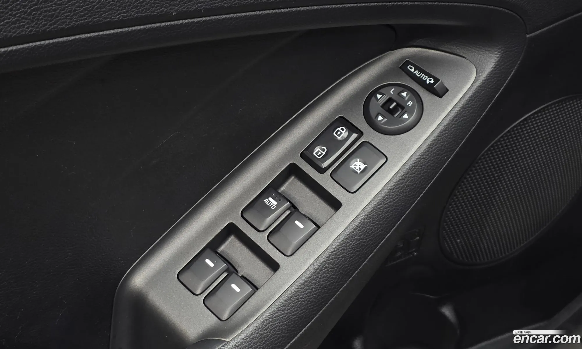 Kia K3 2013 KNAFK412BDA083923 — 16