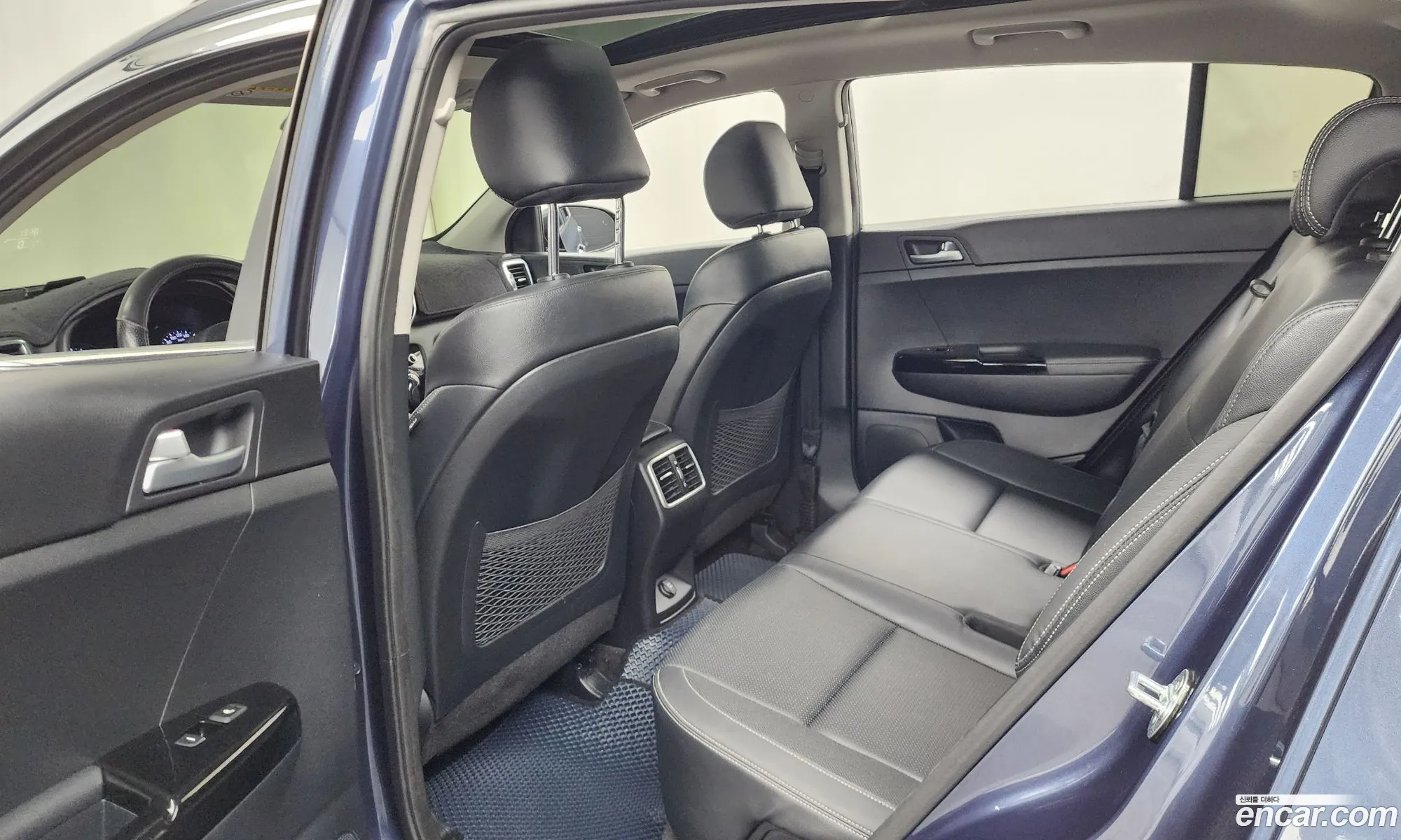 Kia Sportage 2017 KNAPN813BHK239900 — 3