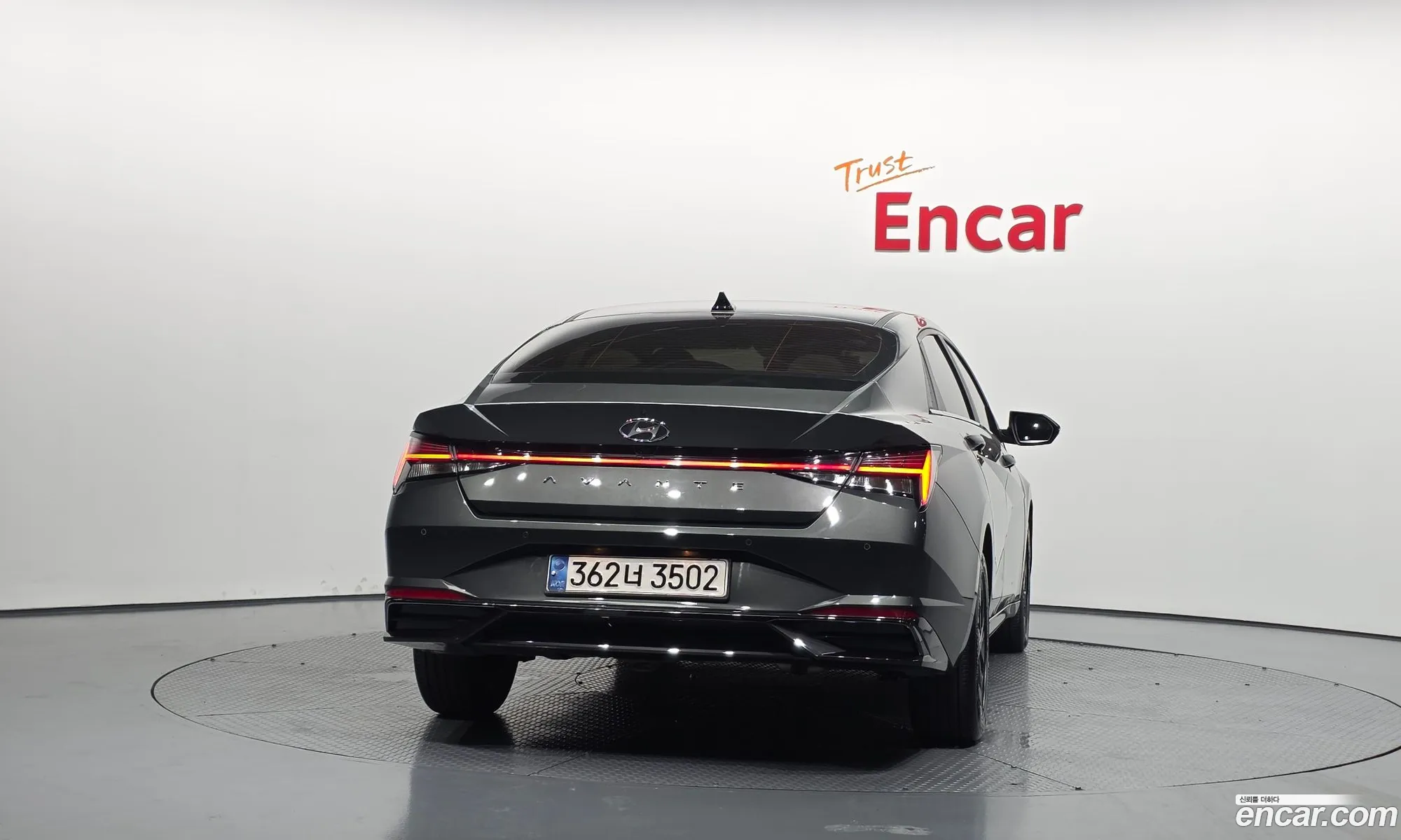Hyundai Elantra 2021 — 16