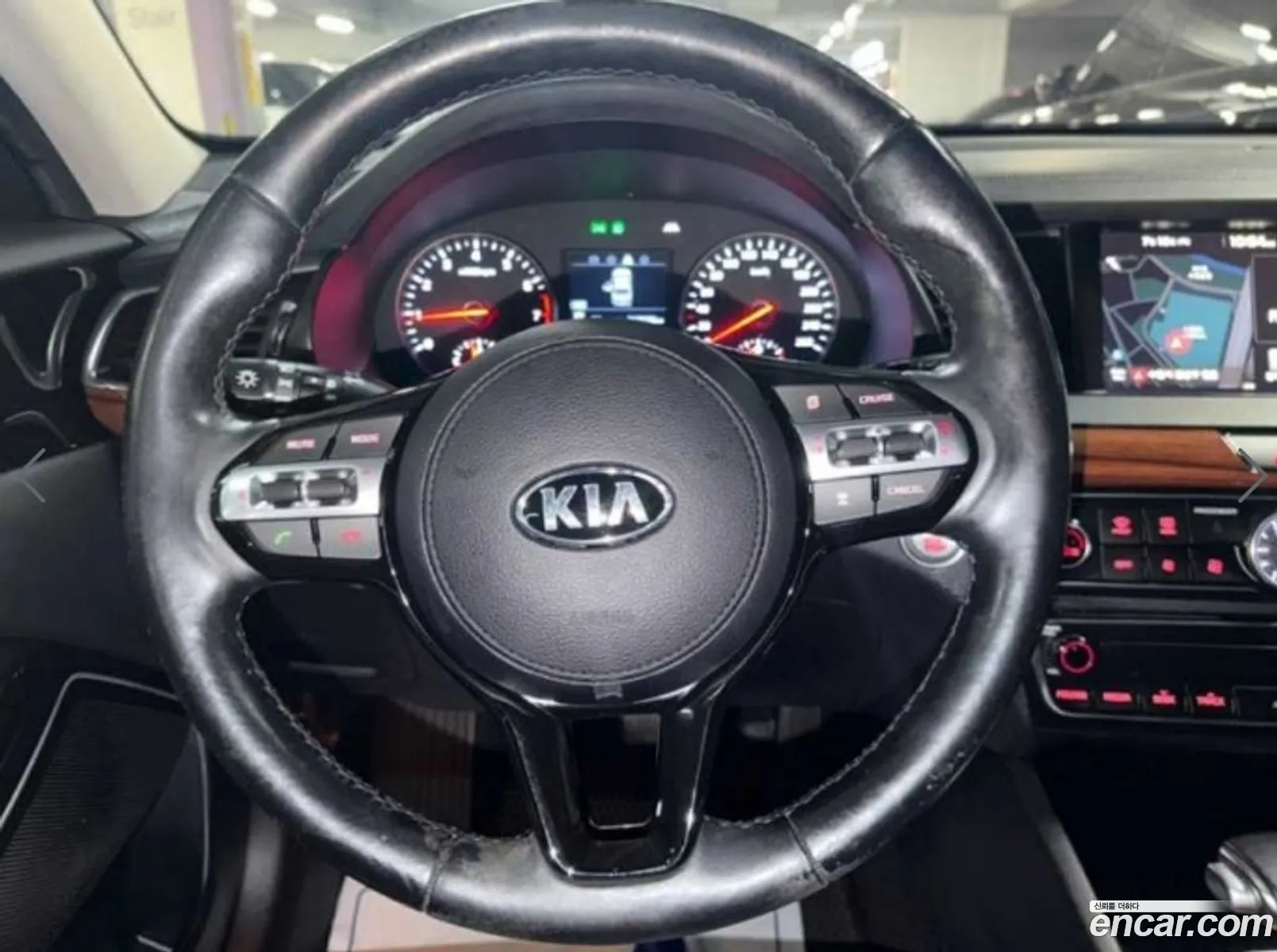 Kia K7 2016 — 11
