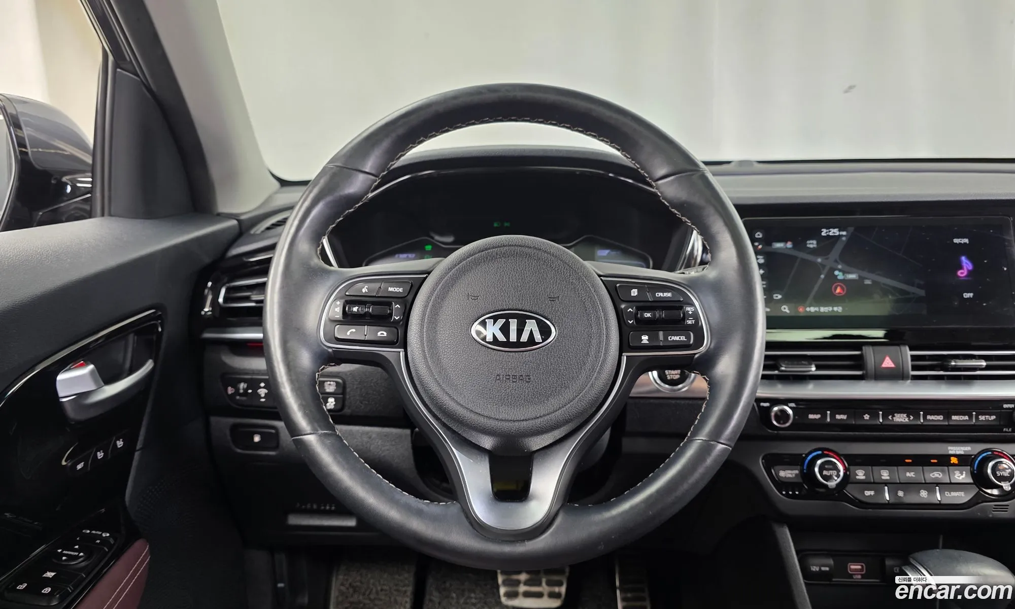 Kia Niro 2020 KNACE81CGLA385978 — 31