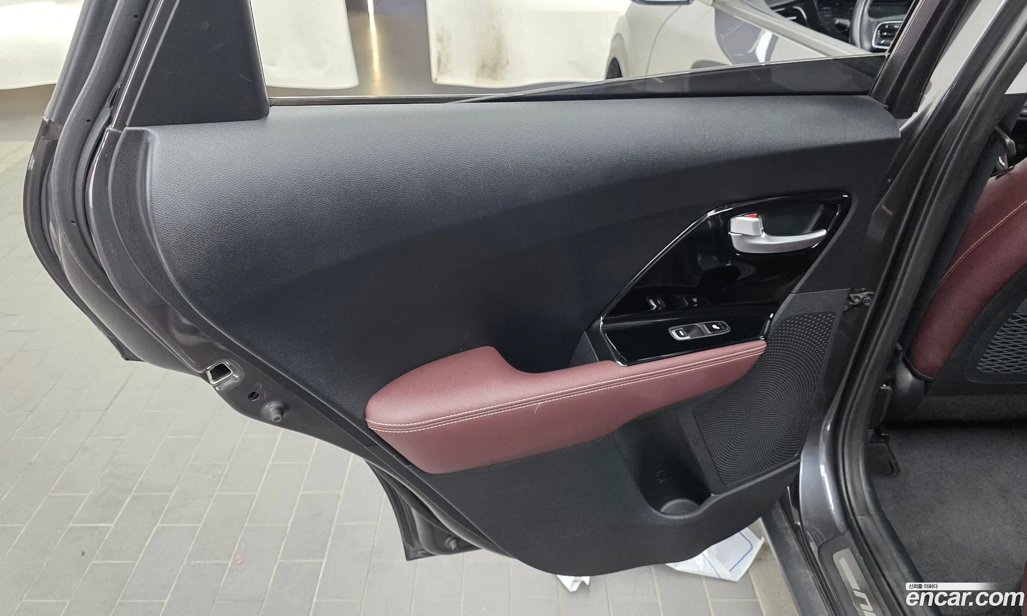 Kia Niro 2020 KNACE81CGLA385978 — 10