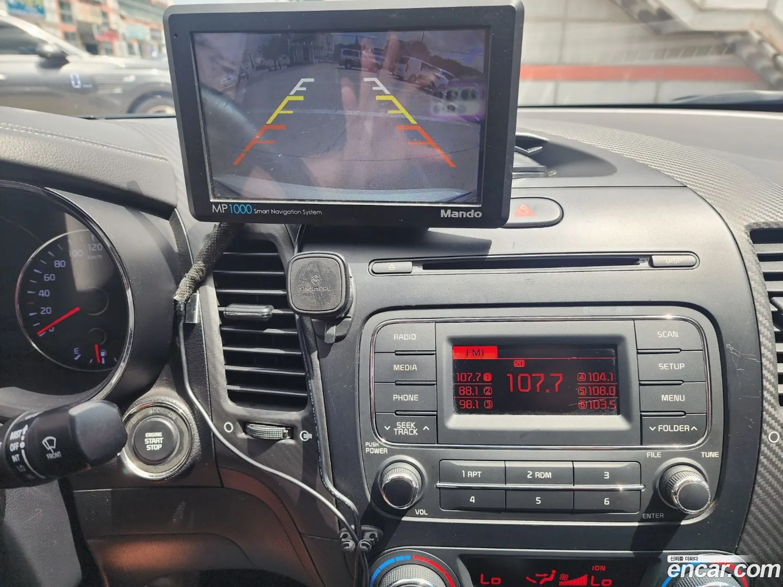 Kia K3 2013 — 3