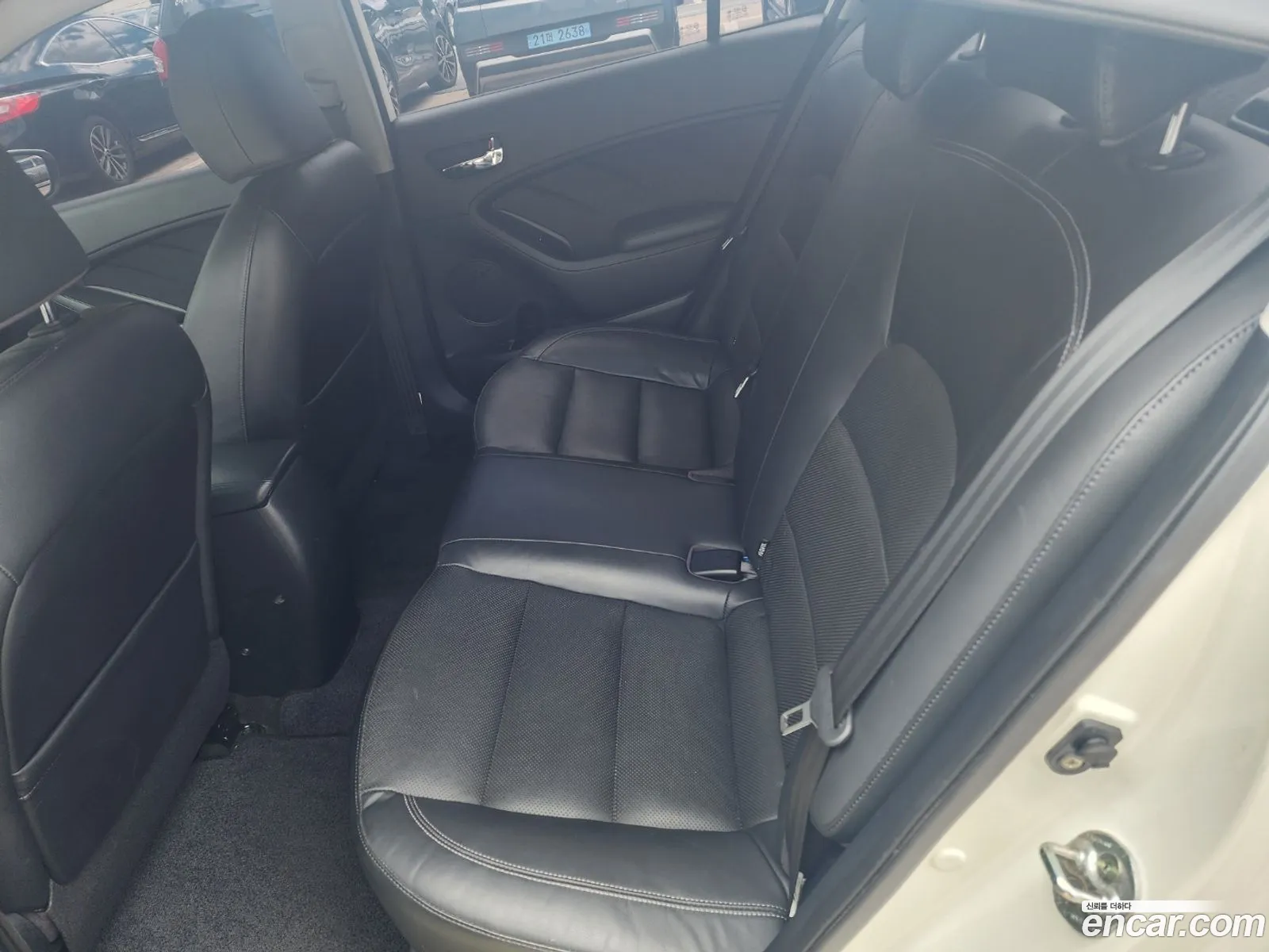 Kia K3 2013 — 15