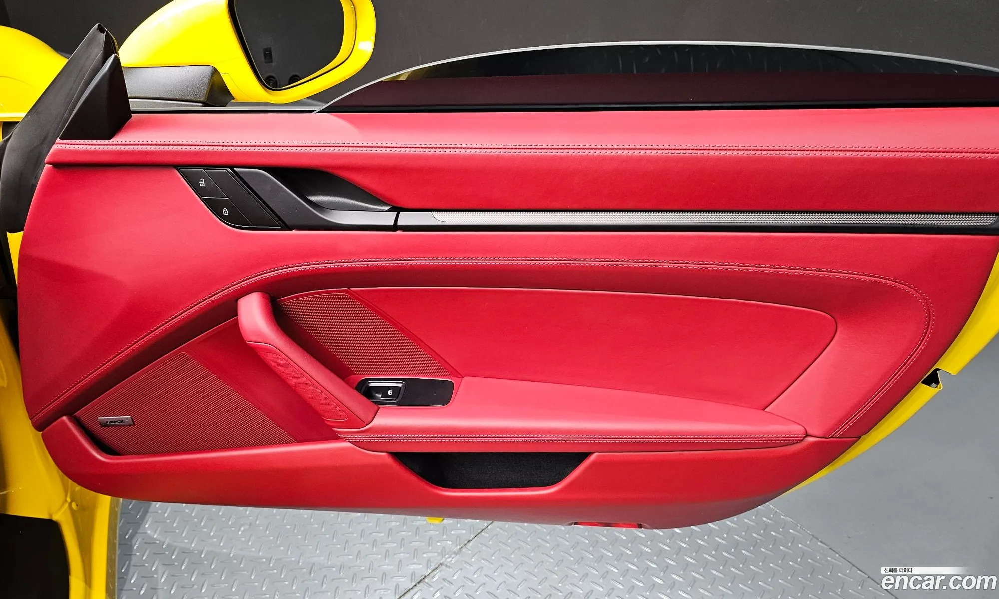 Porsche 911 2023 WP0CB2992PS227409 — 10