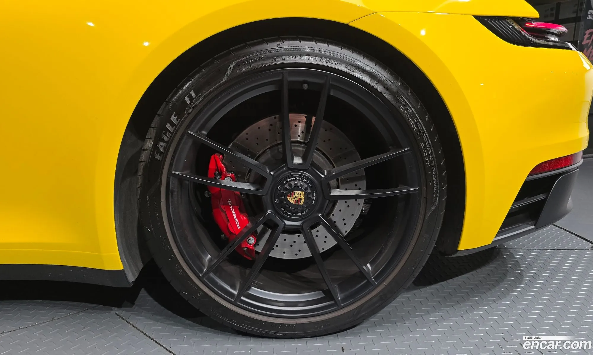 Porsche 911 2023 WP0CB2992PS227409 — 28