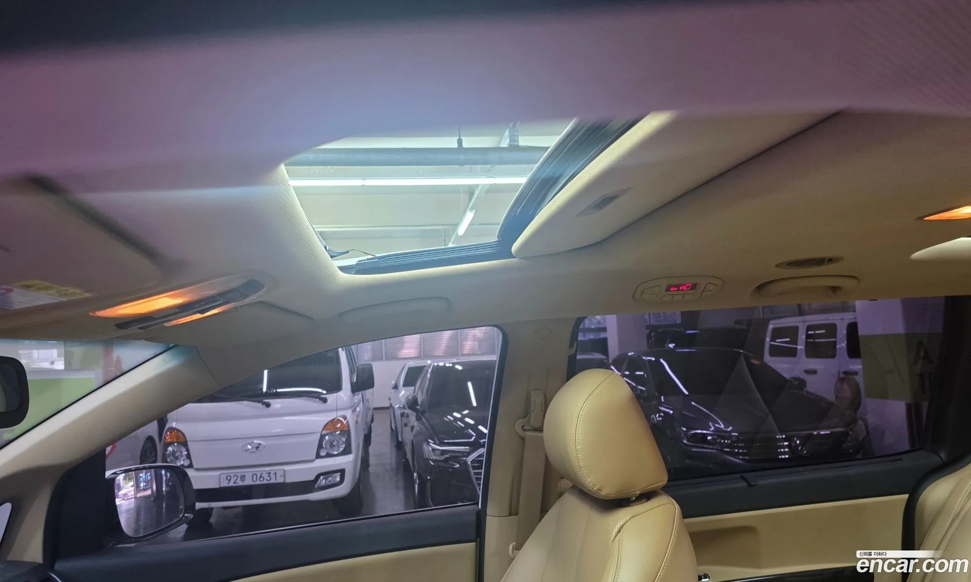 Kia Carnival 2016 — 11
