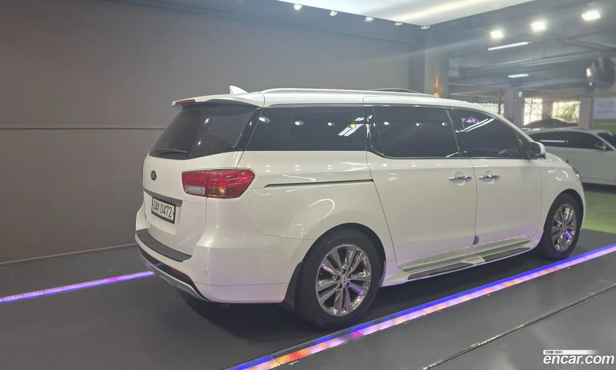 Kia Carnival 2016 — 18