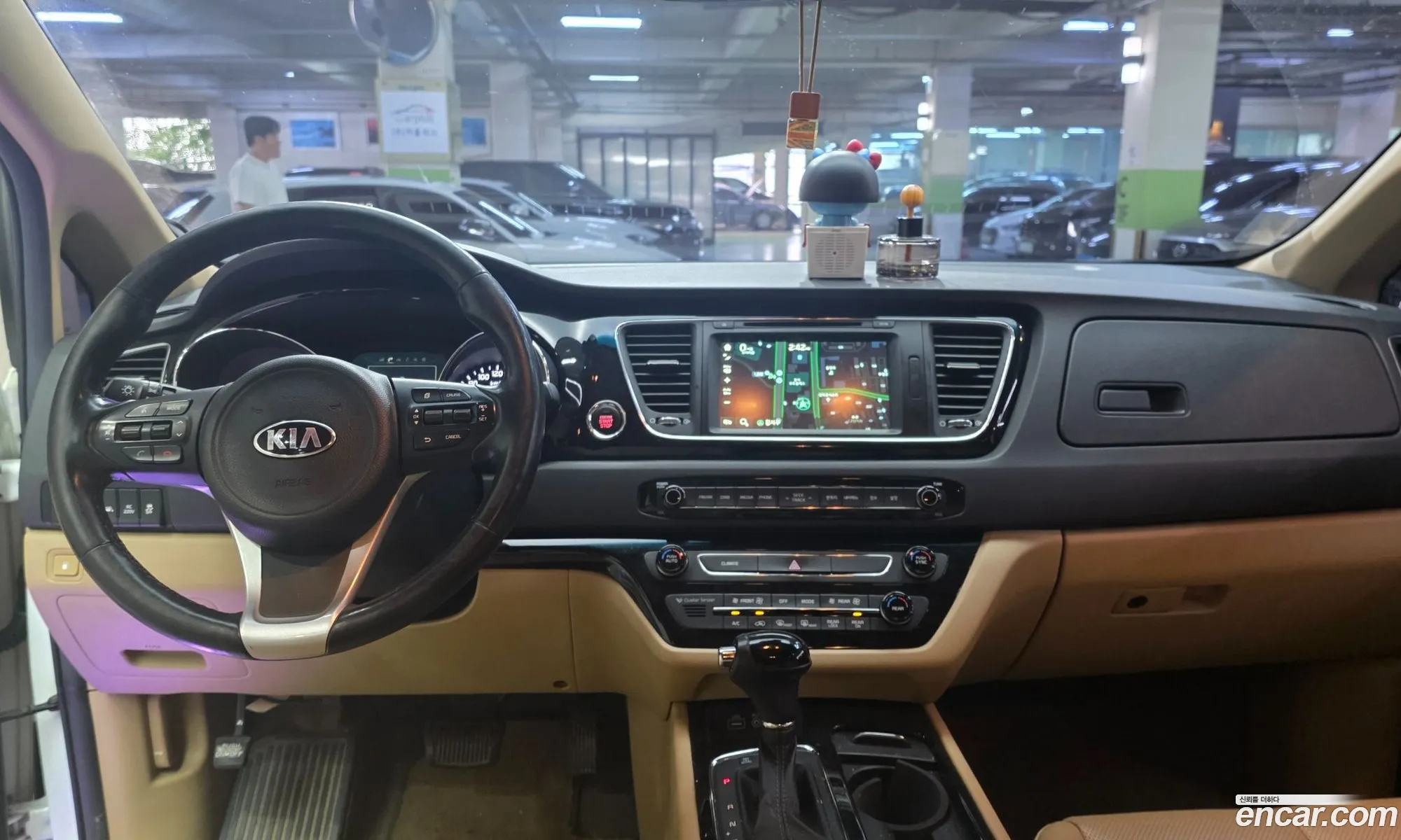 Kia Carnival 2016 — 14