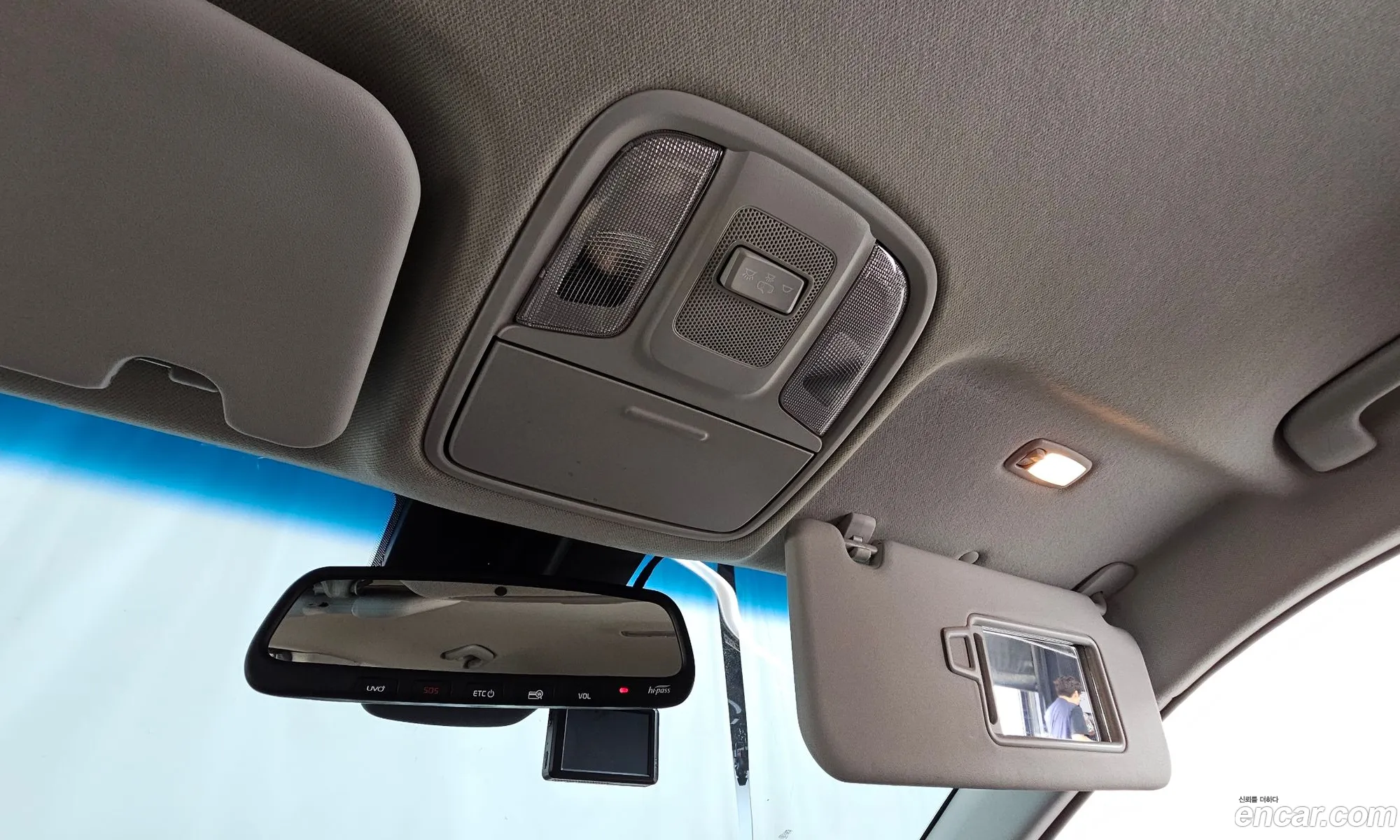 Kia Niro 2019 KNACE81CGLA295095 — 19