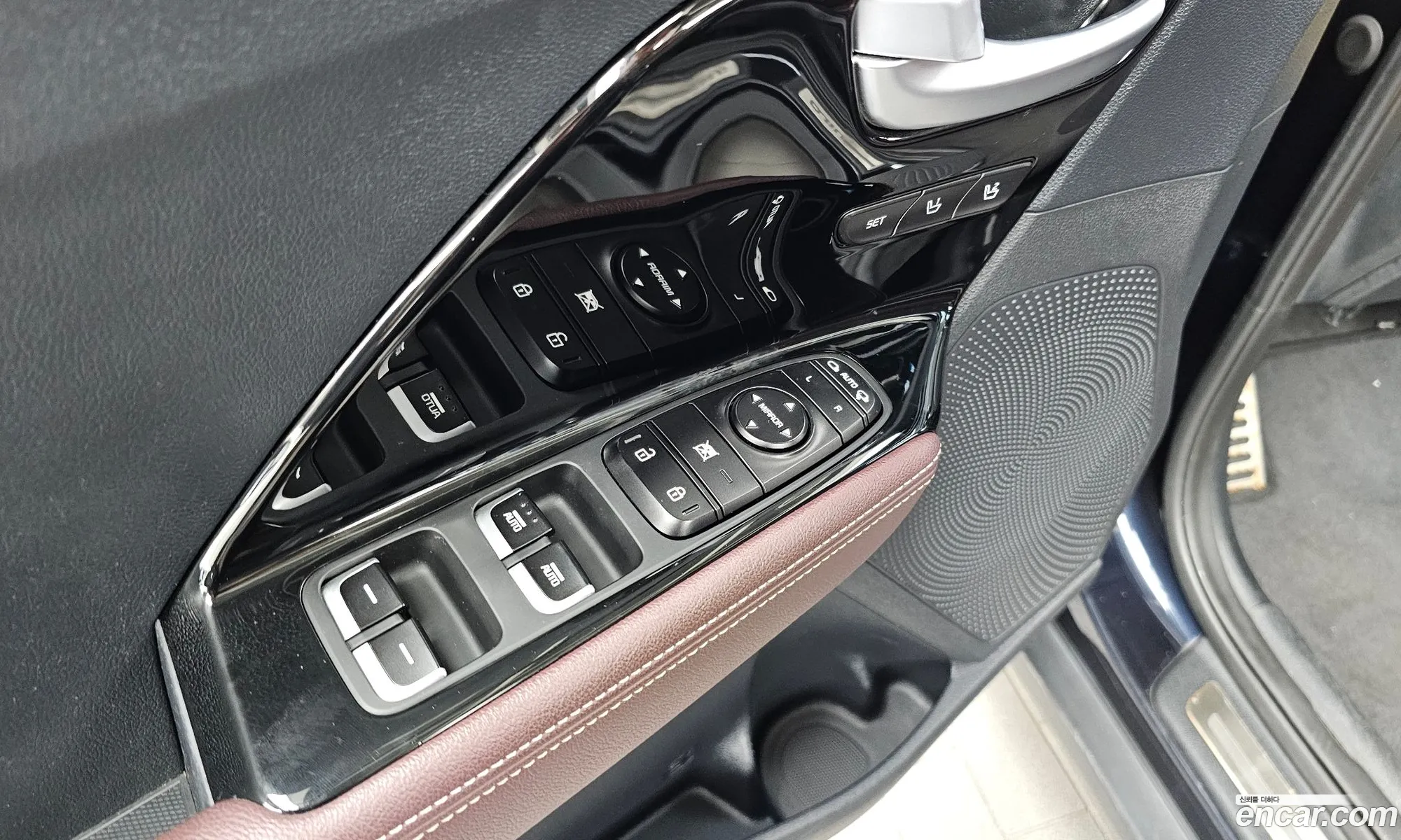 Kia Niro 2019 KNACE81CGLA295095 — 26