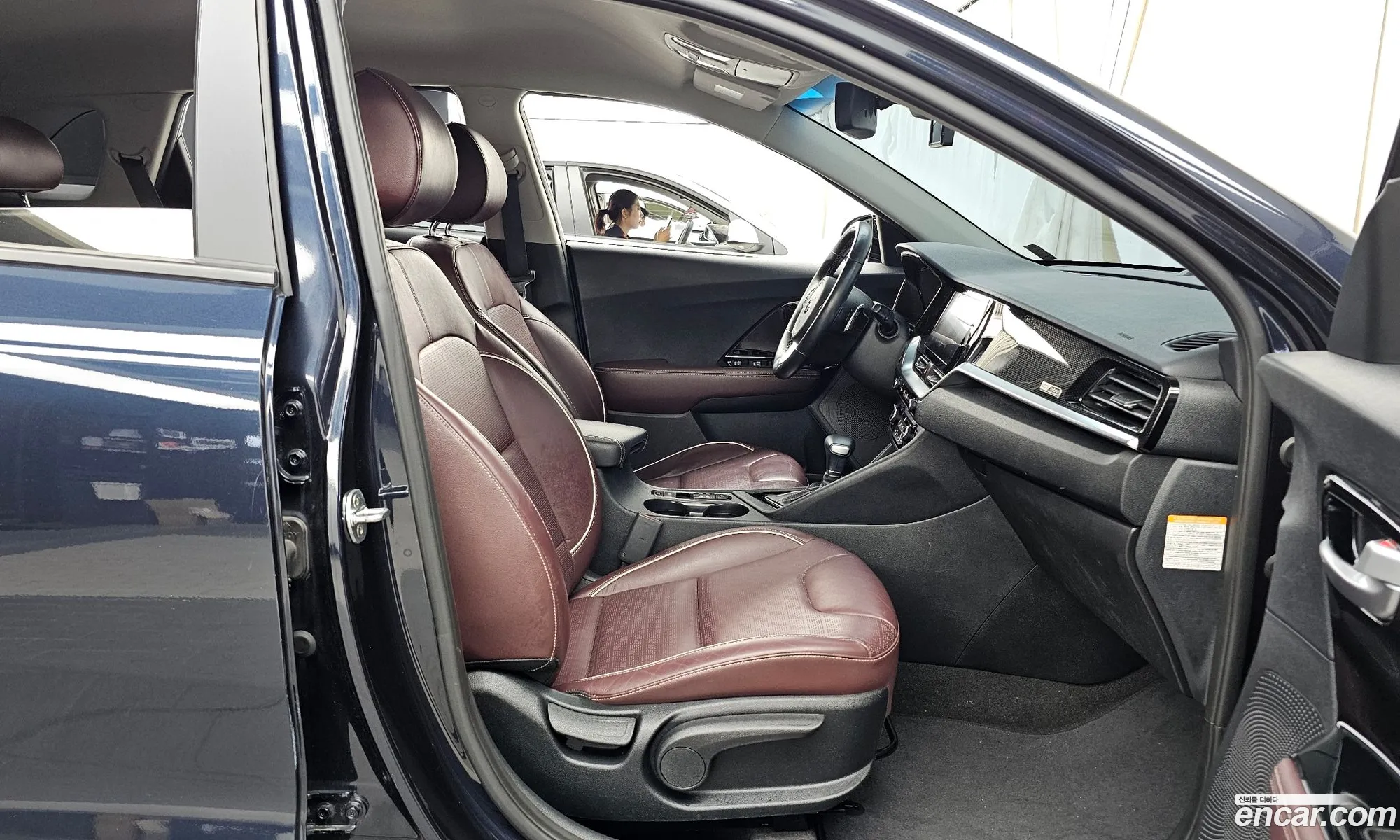 Kia Niro 2019 KNACE81CGLA295095 — 28