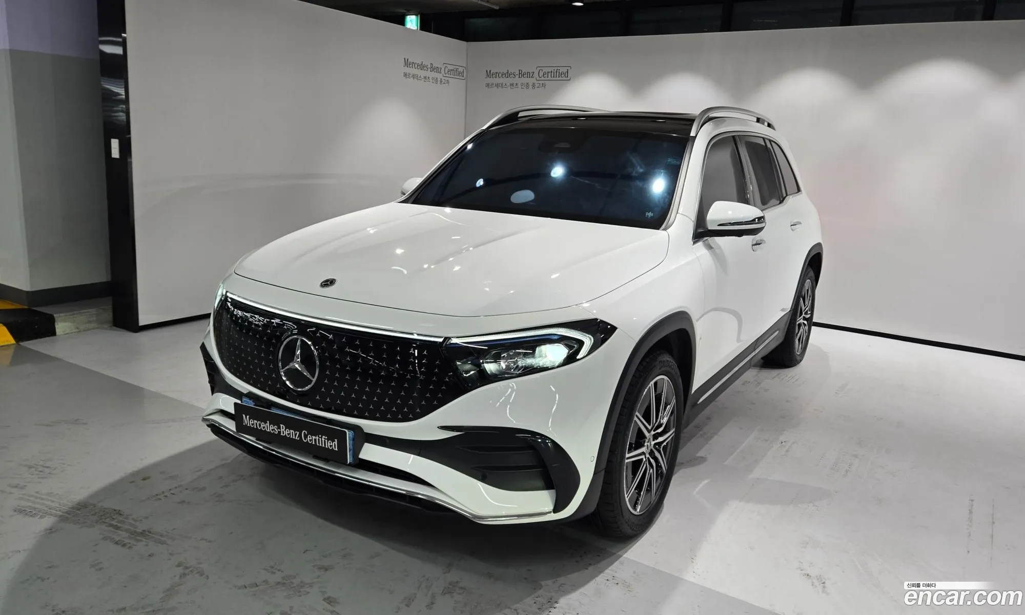 Mercedes-Benz EQB X243 2025 — 10