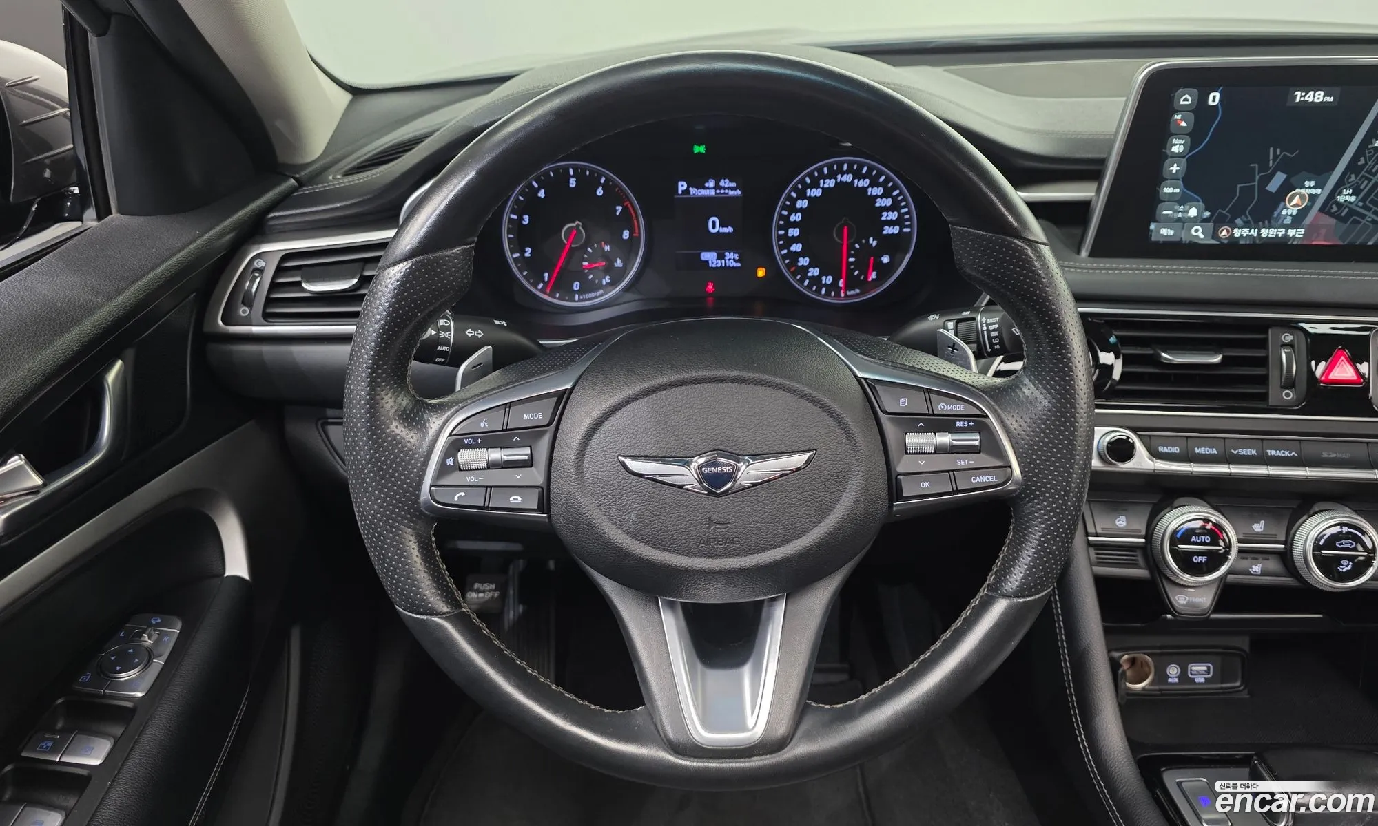 Genesis G70 2018 — 10