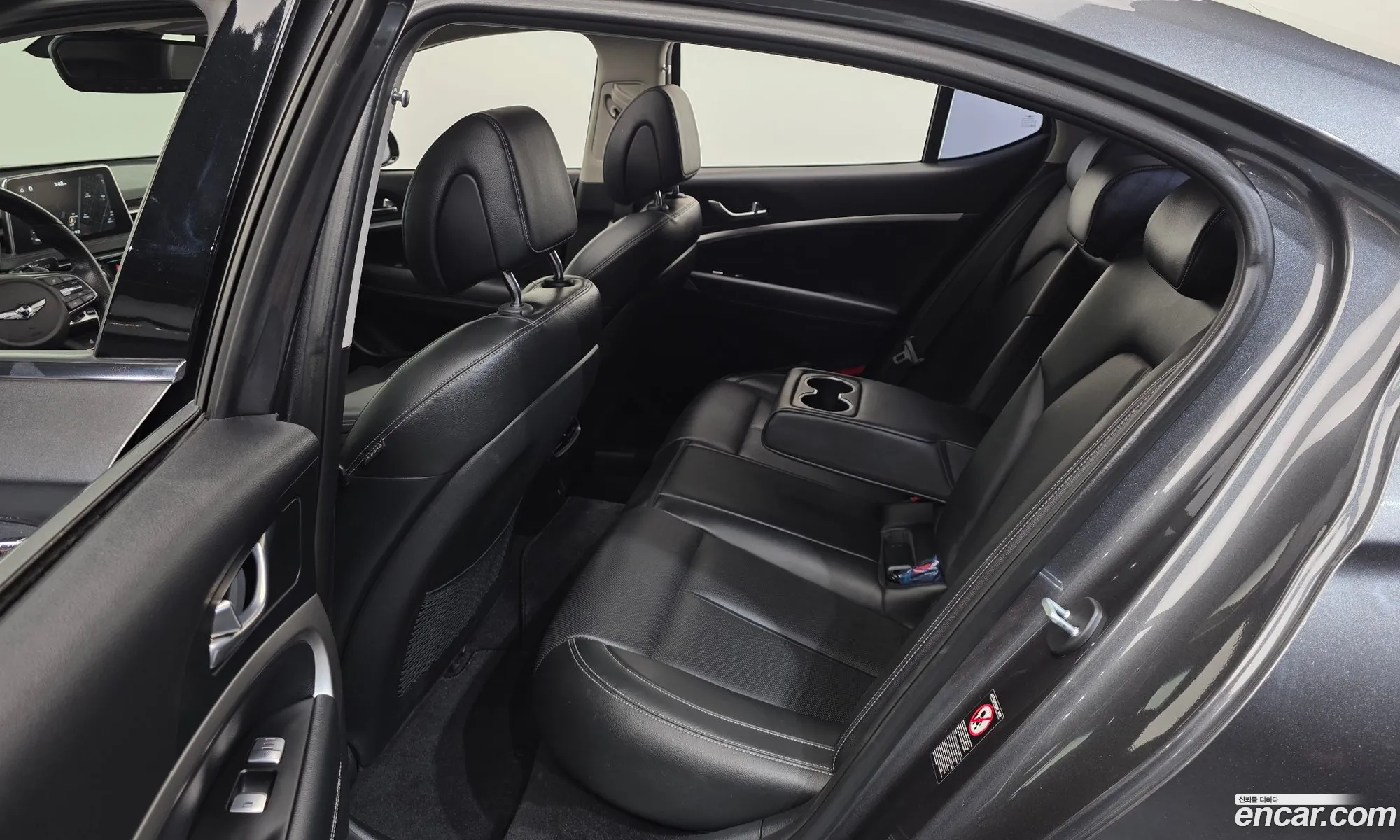 Genesis G70 2018 — 17