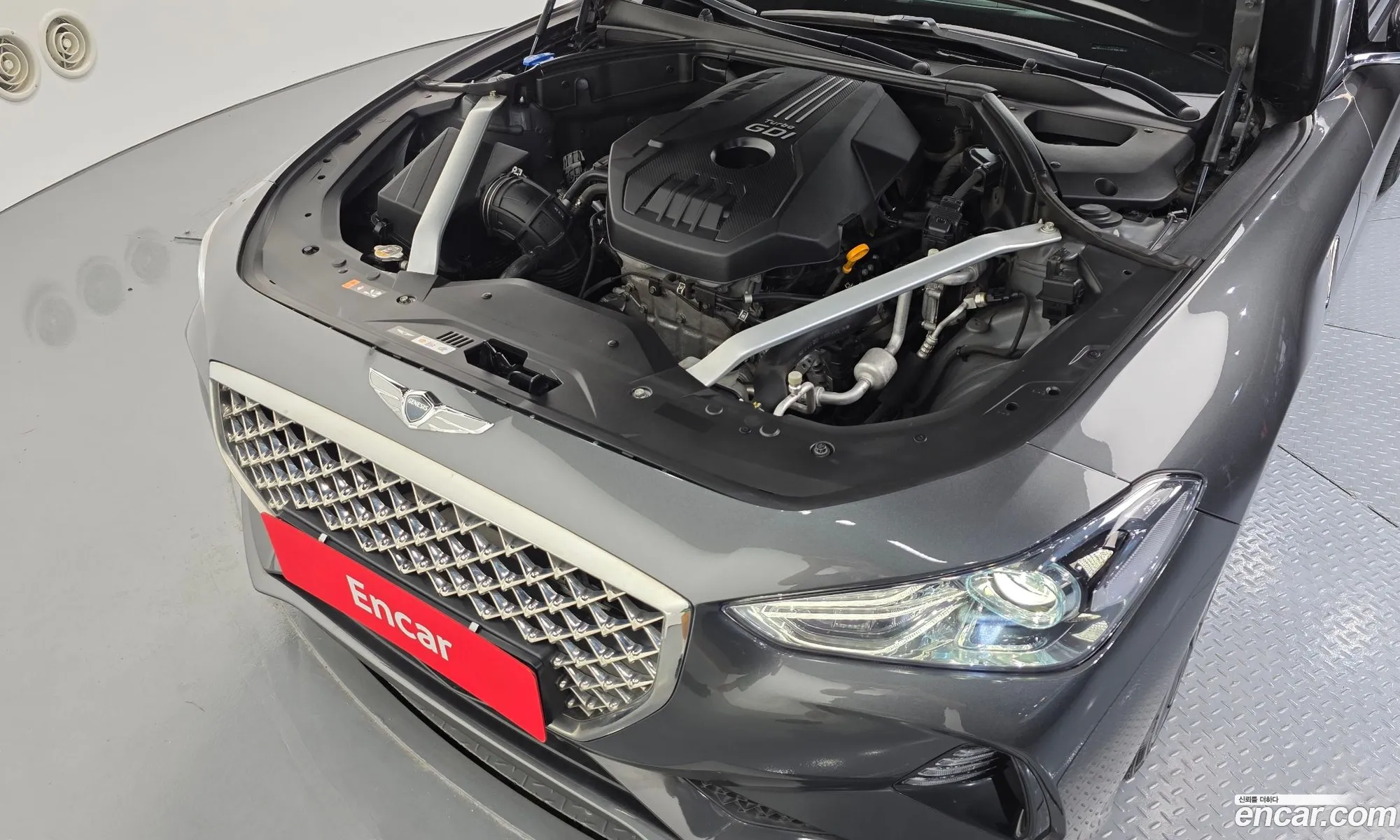 Genesis G70 2018 — 18
