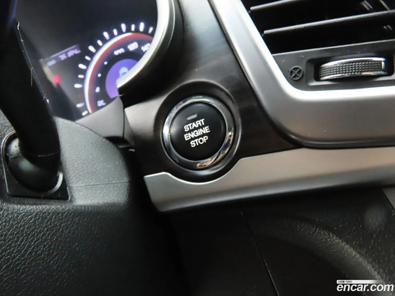 KG Mobility (SsangYong) Korando C 2014 — 18