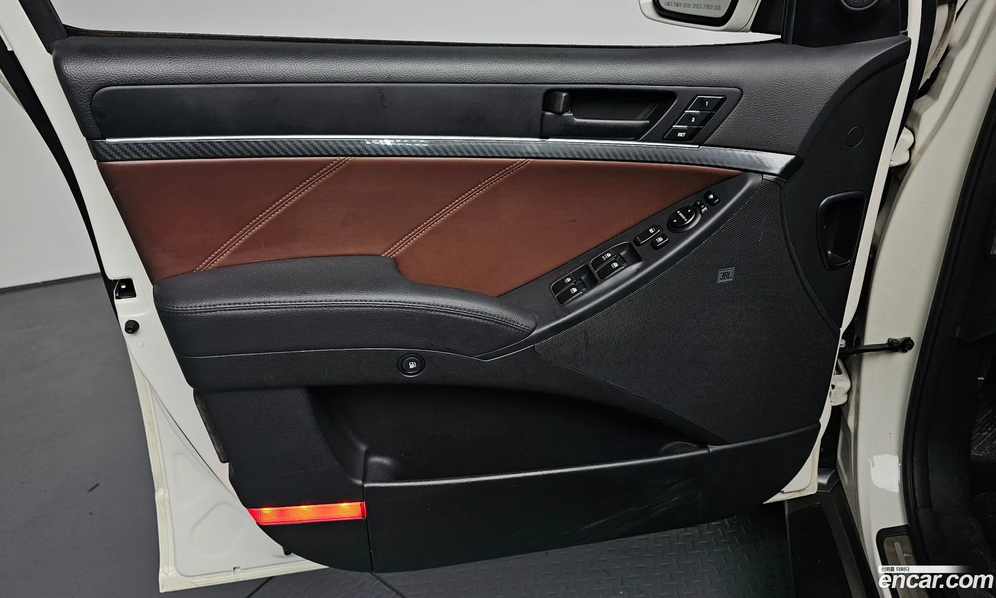 Hyundai Veracruz 2012 KMHNV81WDCU190877 — 17