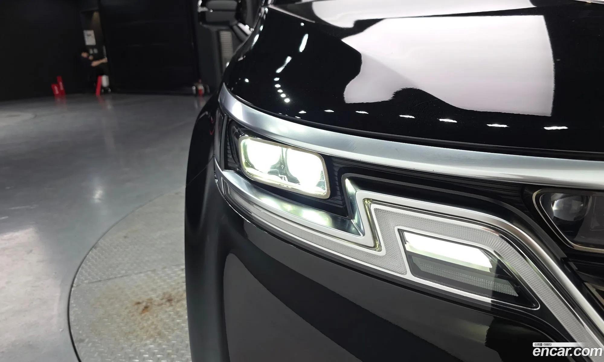 Kia Carnival 2020 KNANE813BMS032758 — 30