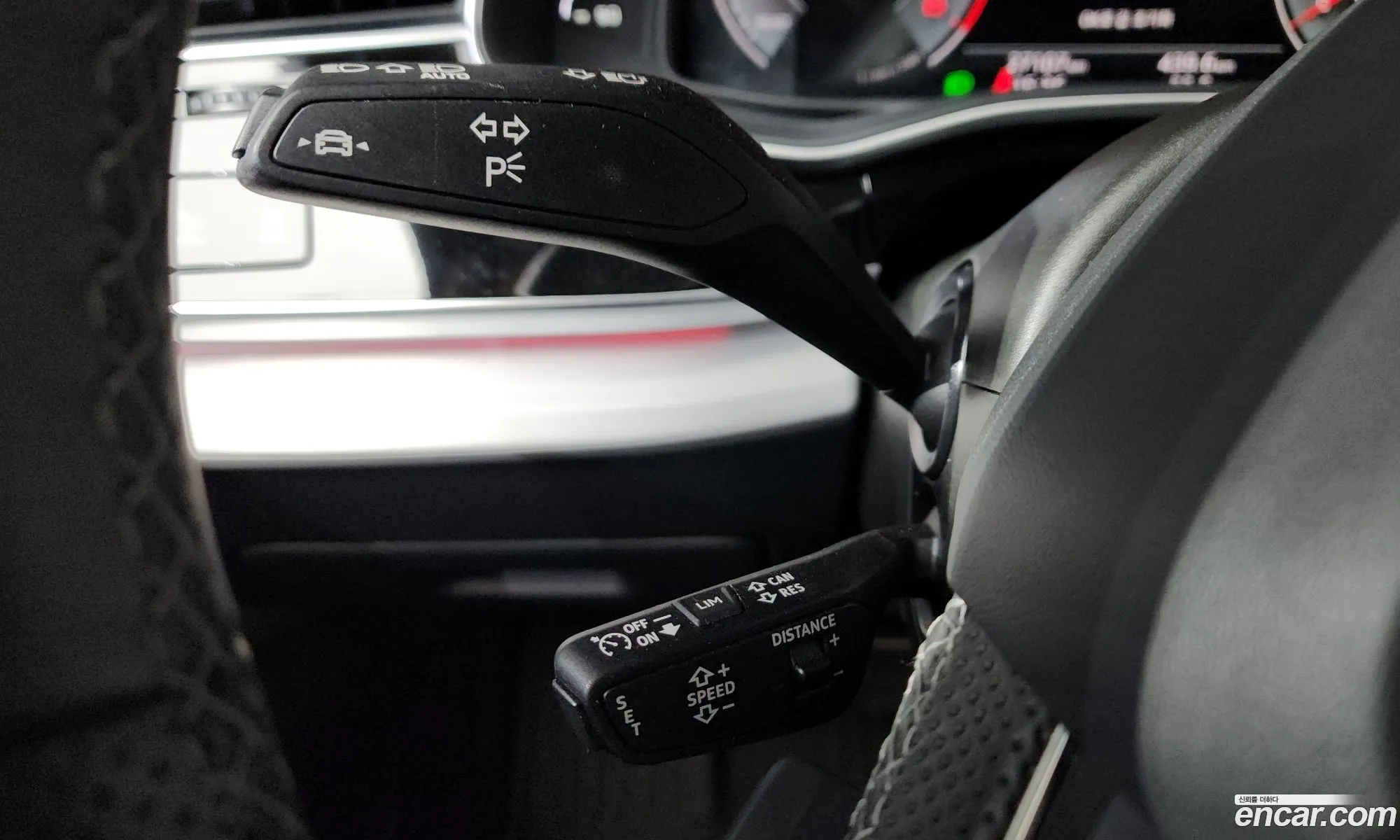 Audi Q7 2023 WAUZZZ4M5PD008206 — 4
