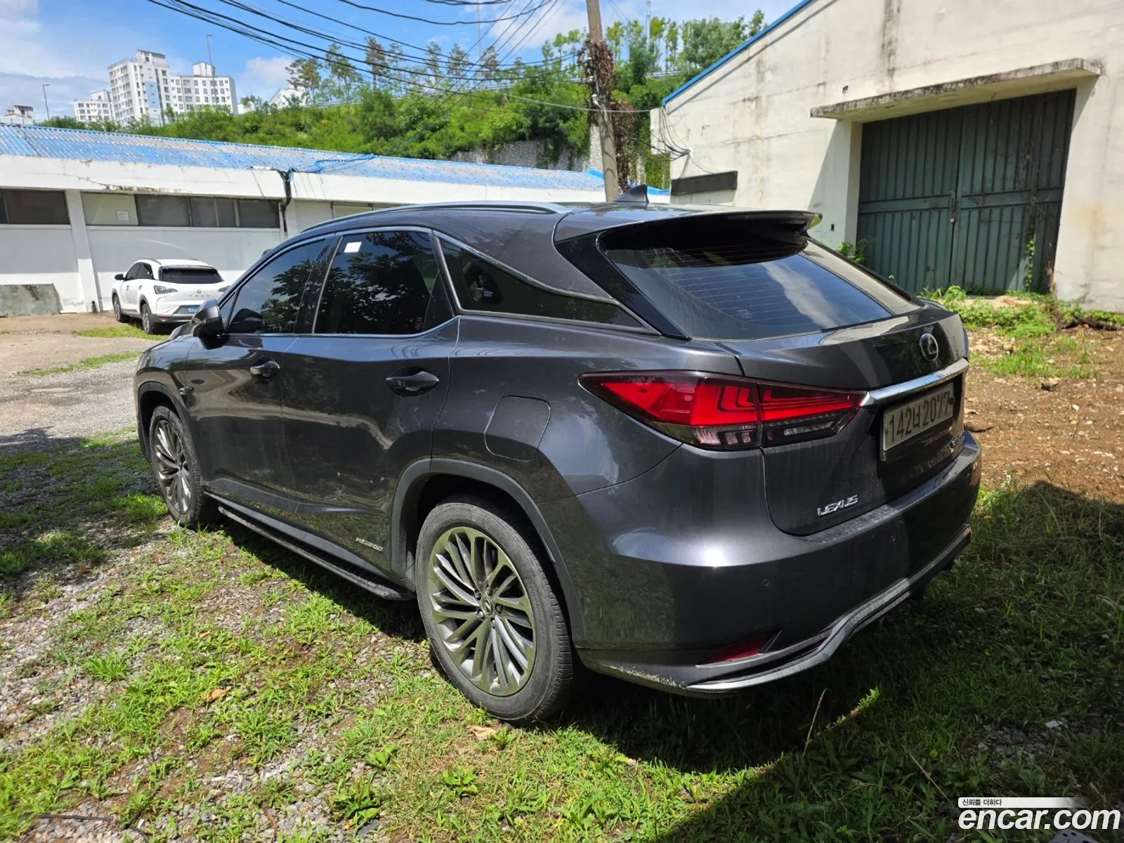 Lexus RX450h 2022 — 11