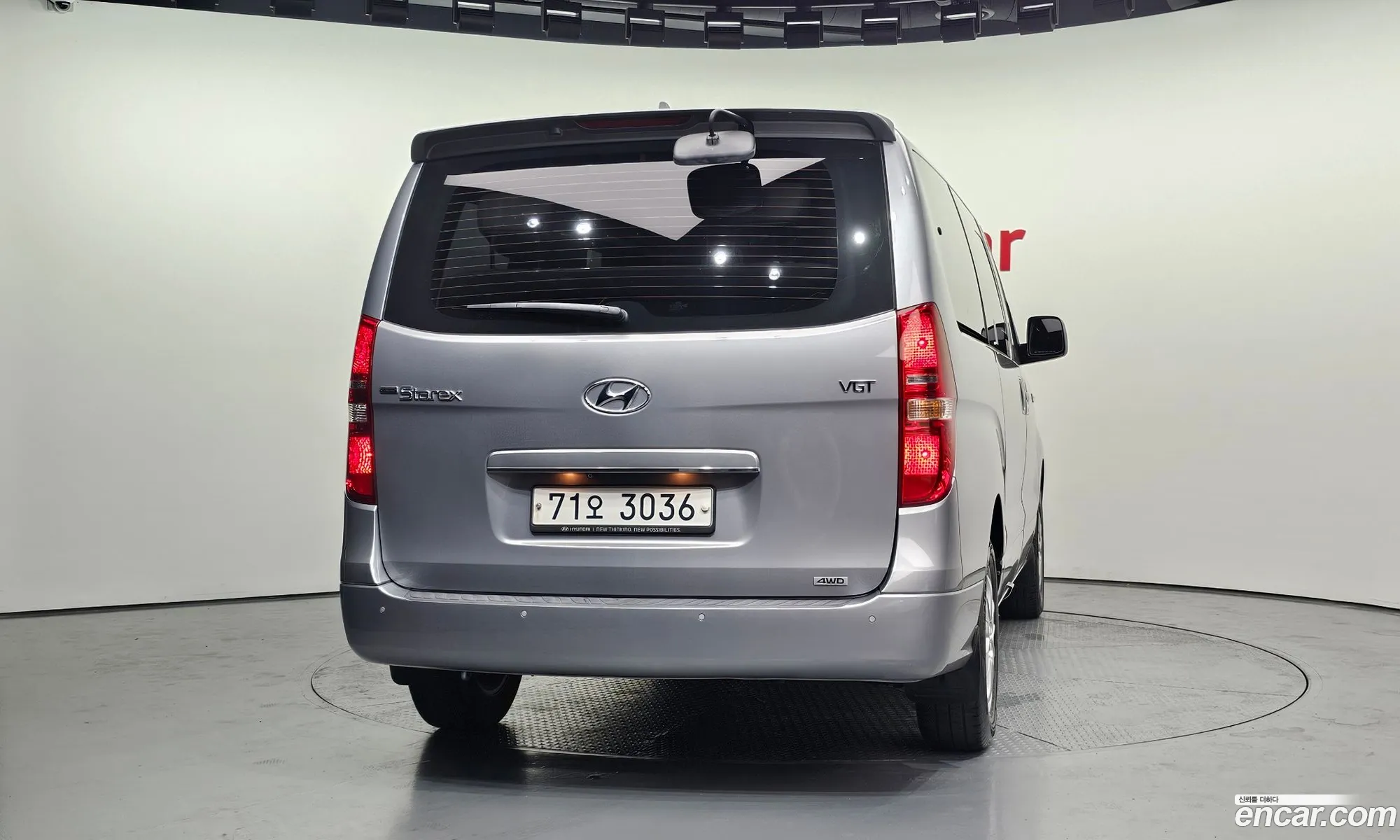 Hyundai Grand Starex 2018 — 18