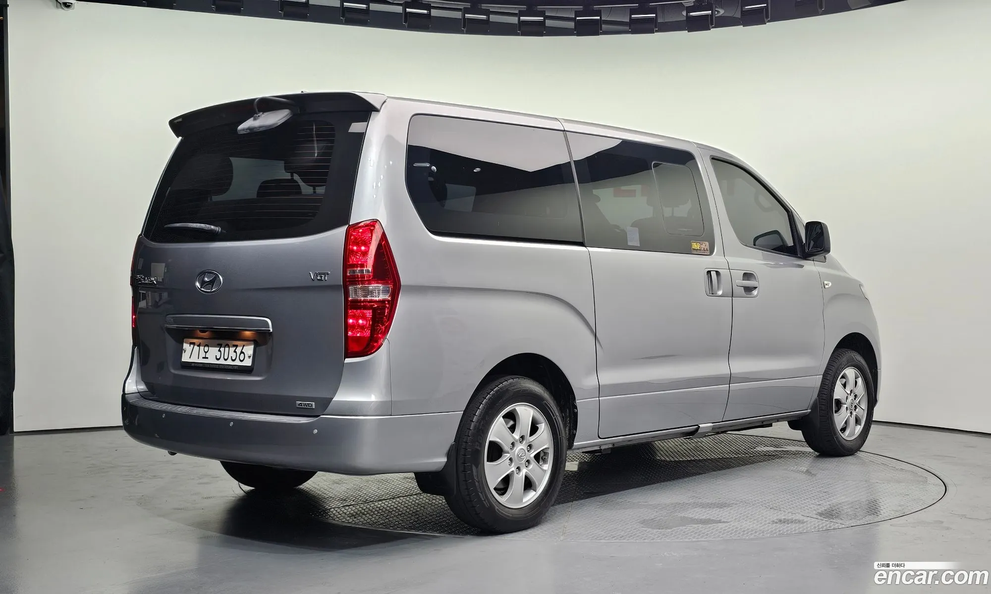 Hyundai Grand Starex 2018 — 14